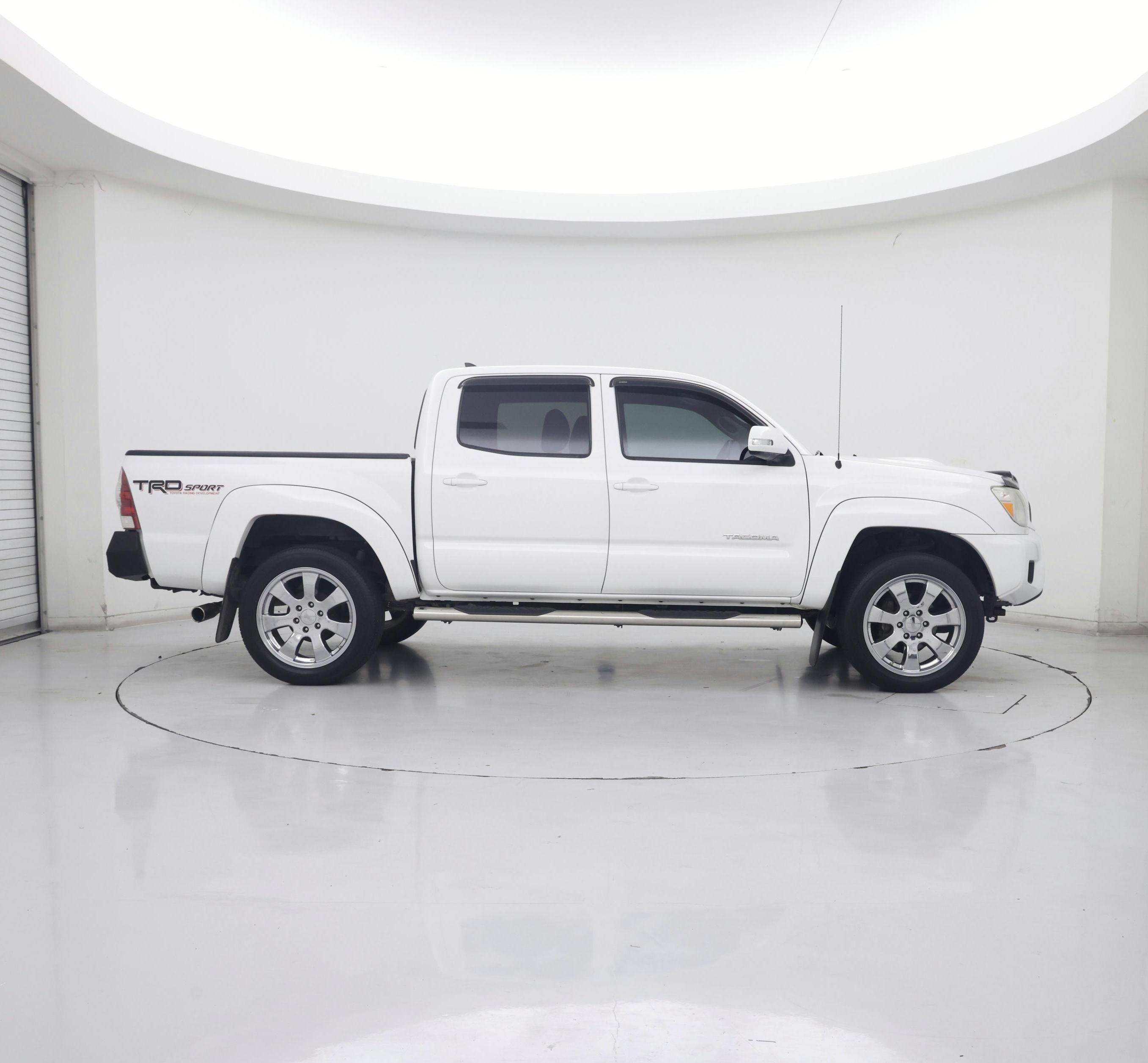 Thumbnail: 2014 Toyota Tacoma - 7