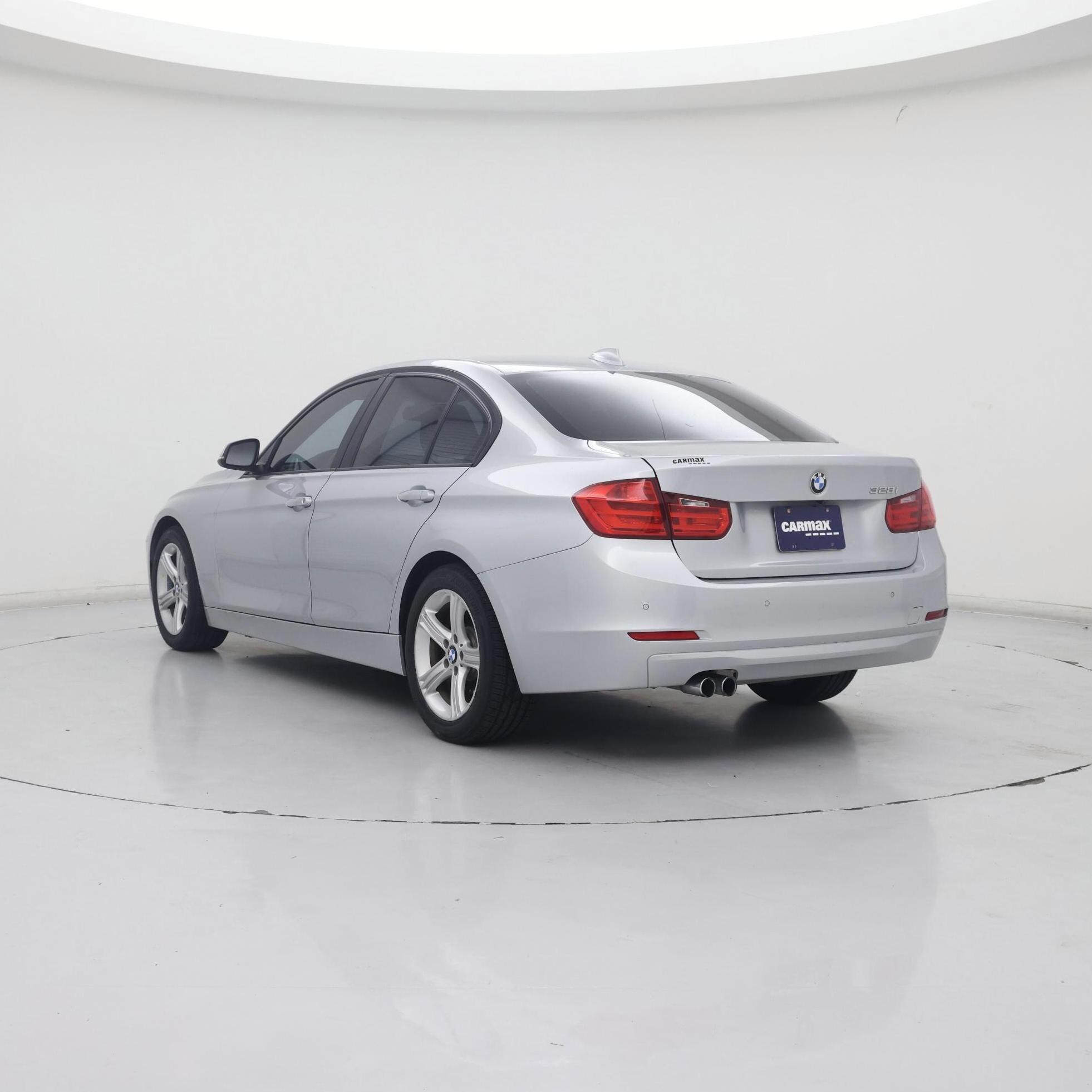 Thumbnail: 2015 BMW 3 Series - 2