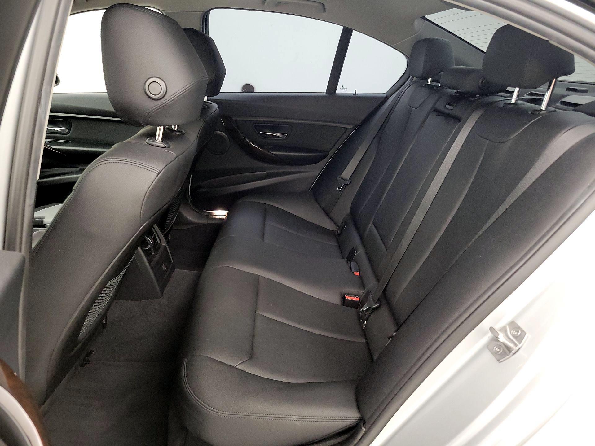 Thumbnail: 2015 BMW 3 Series - 19