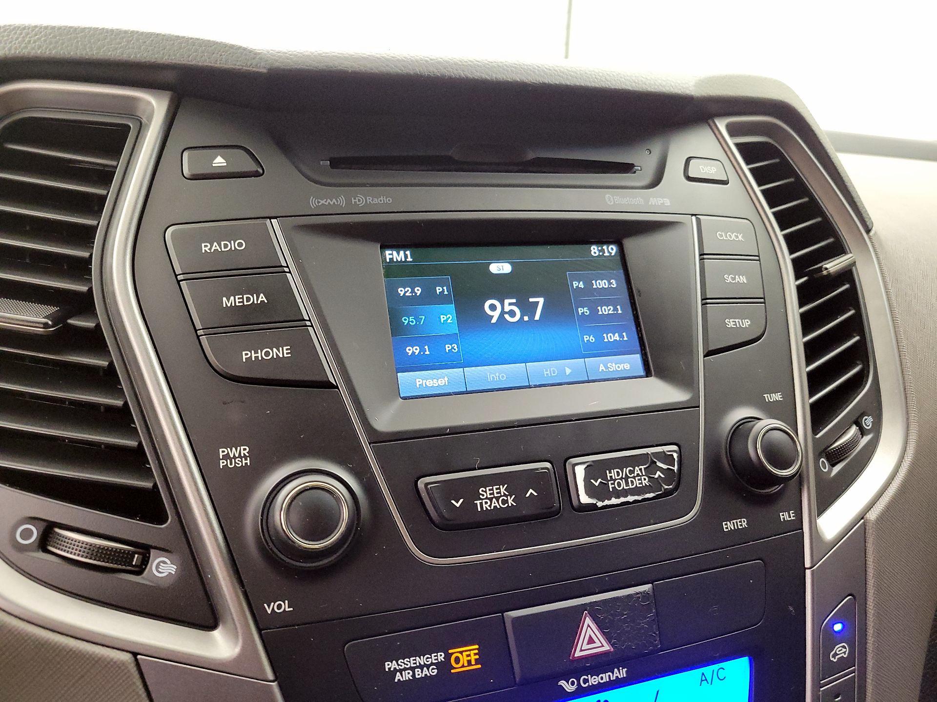 Thumbnail: 2015 Hyundai Santa Fe - 15