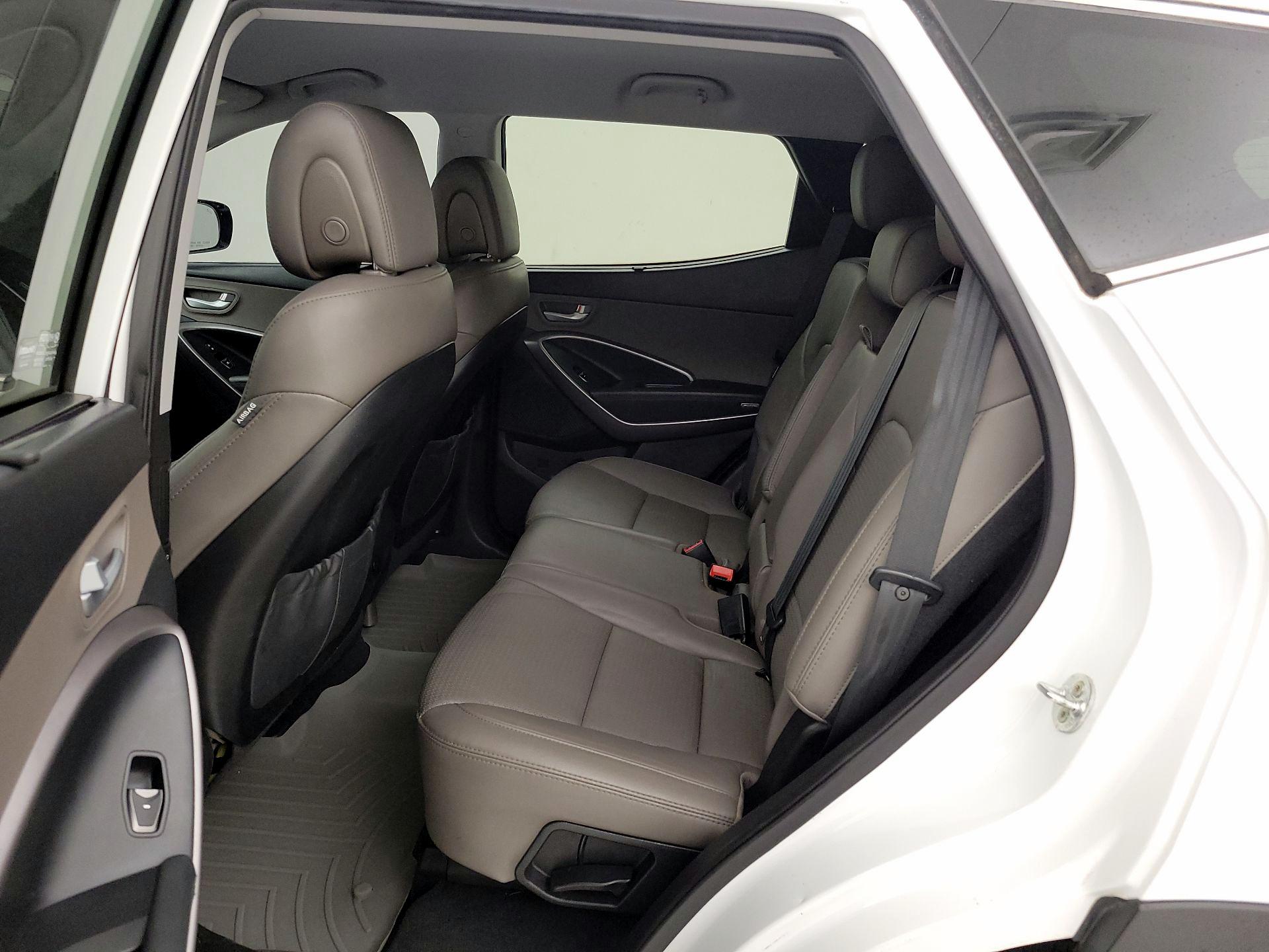 Thumbnail: 2015 Hyundai Santa Fe - 19