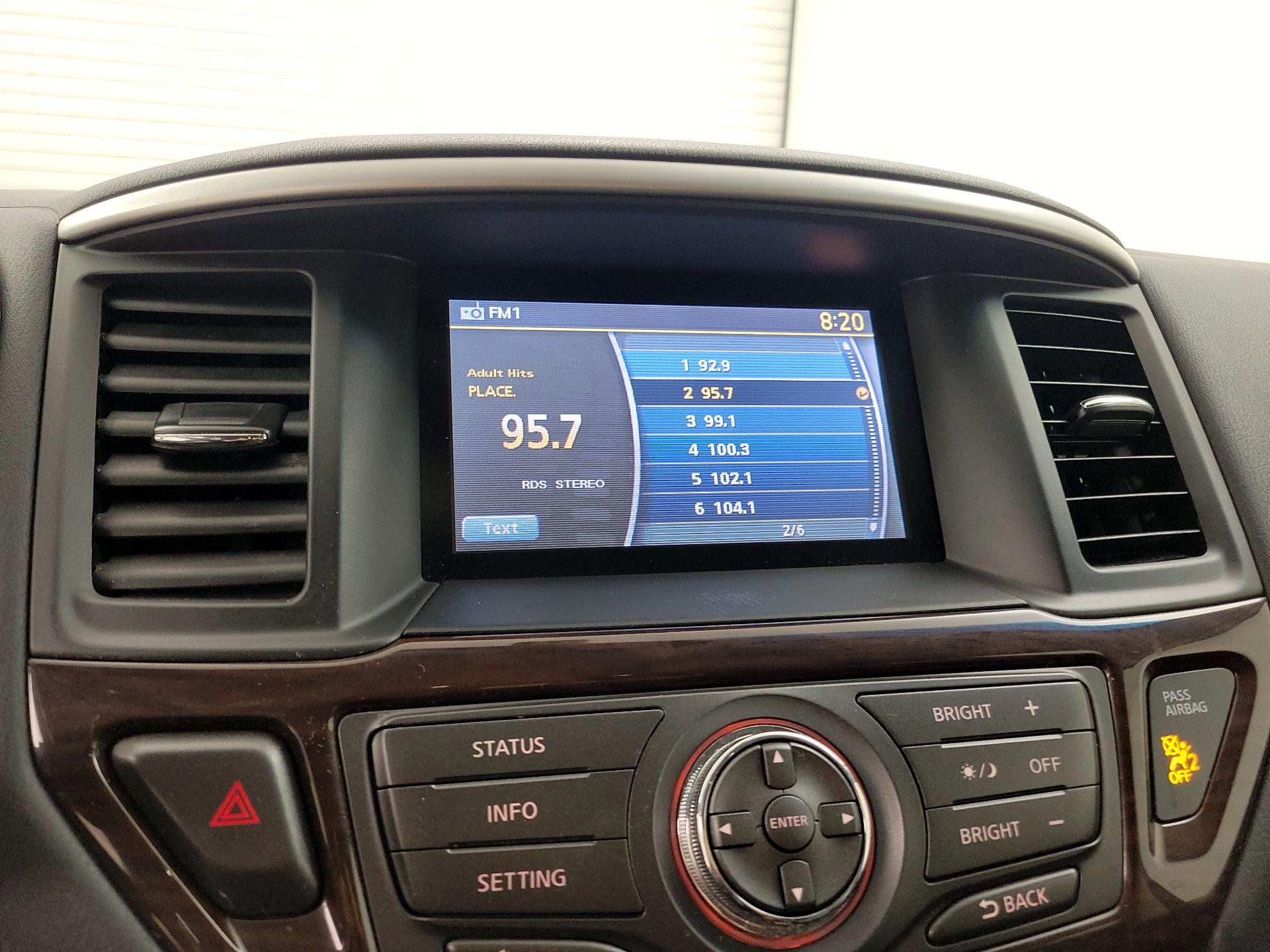 Thumbnail: 2015 Nissan Pathfinder - 15