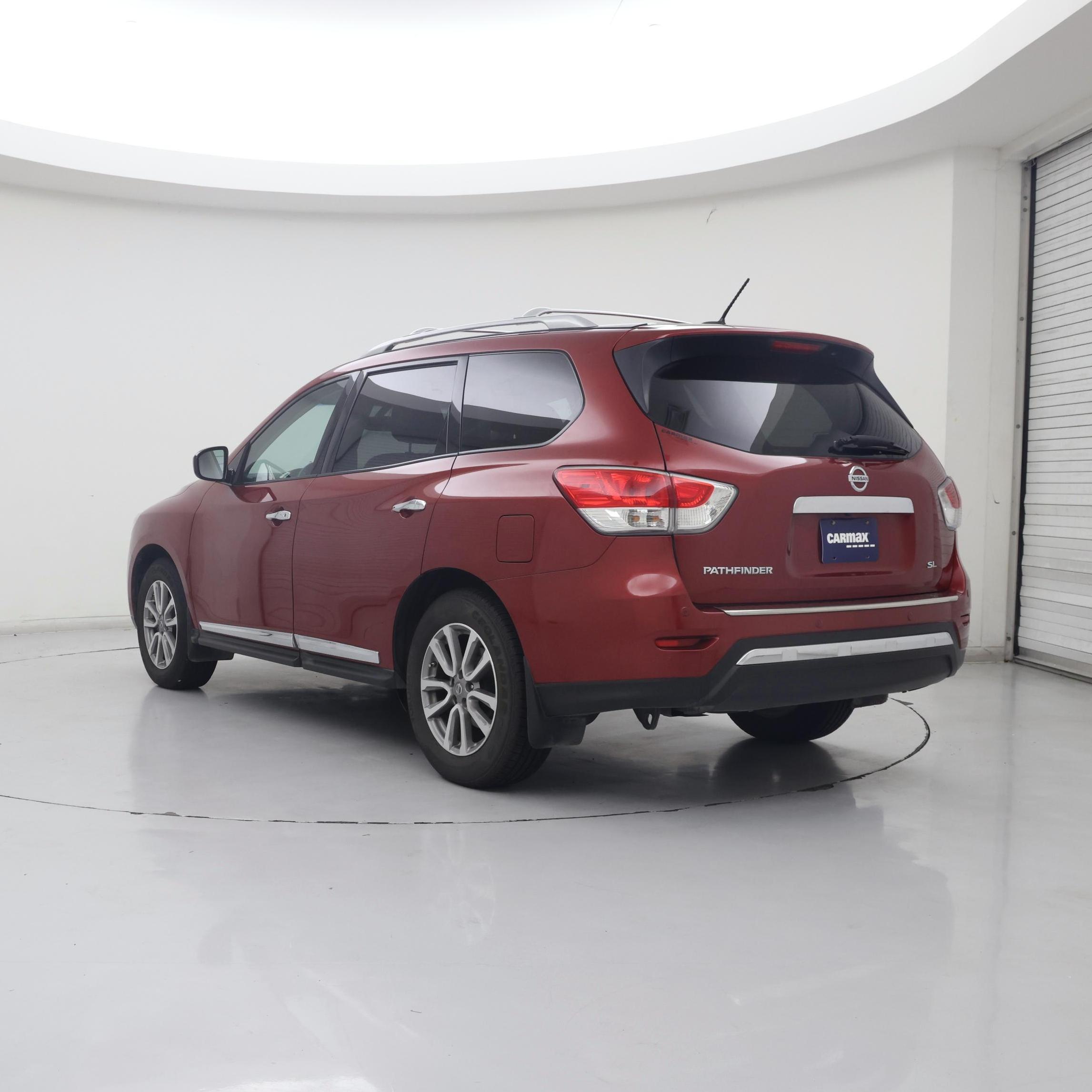 Thumbnail: 2015 Nissan Pathfinder - 2