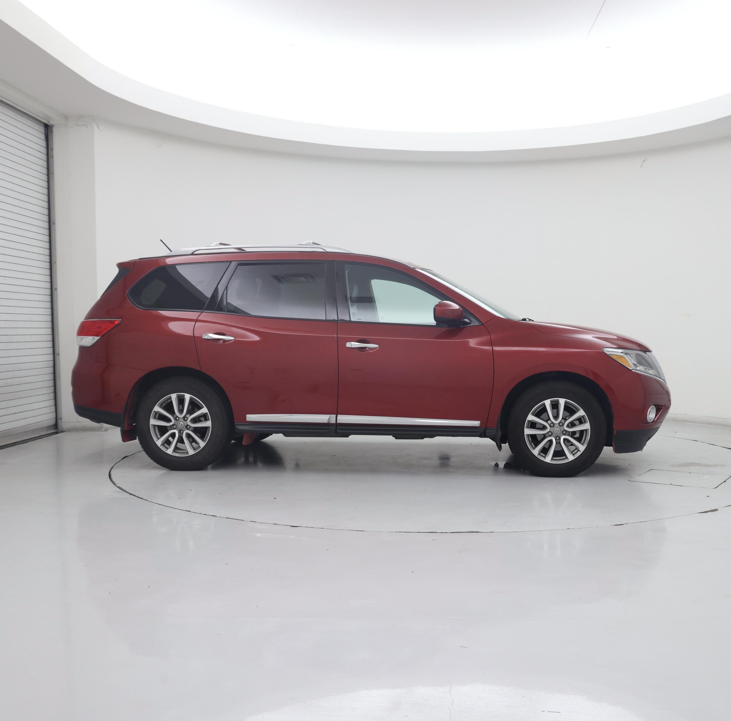 Thumbnail: 2015 Nissan Pathfinder - 7