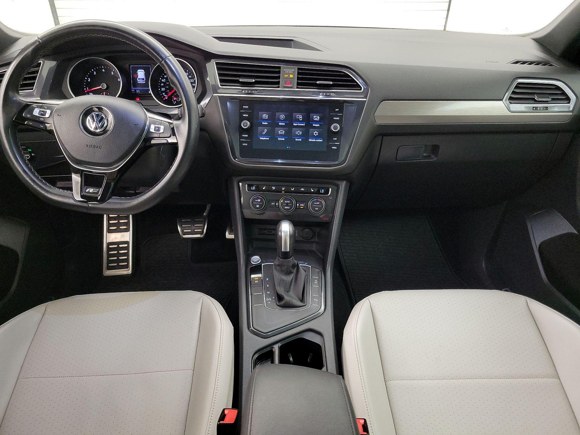 Thumbnail: 2020 Volkswagen Tiguan - 9