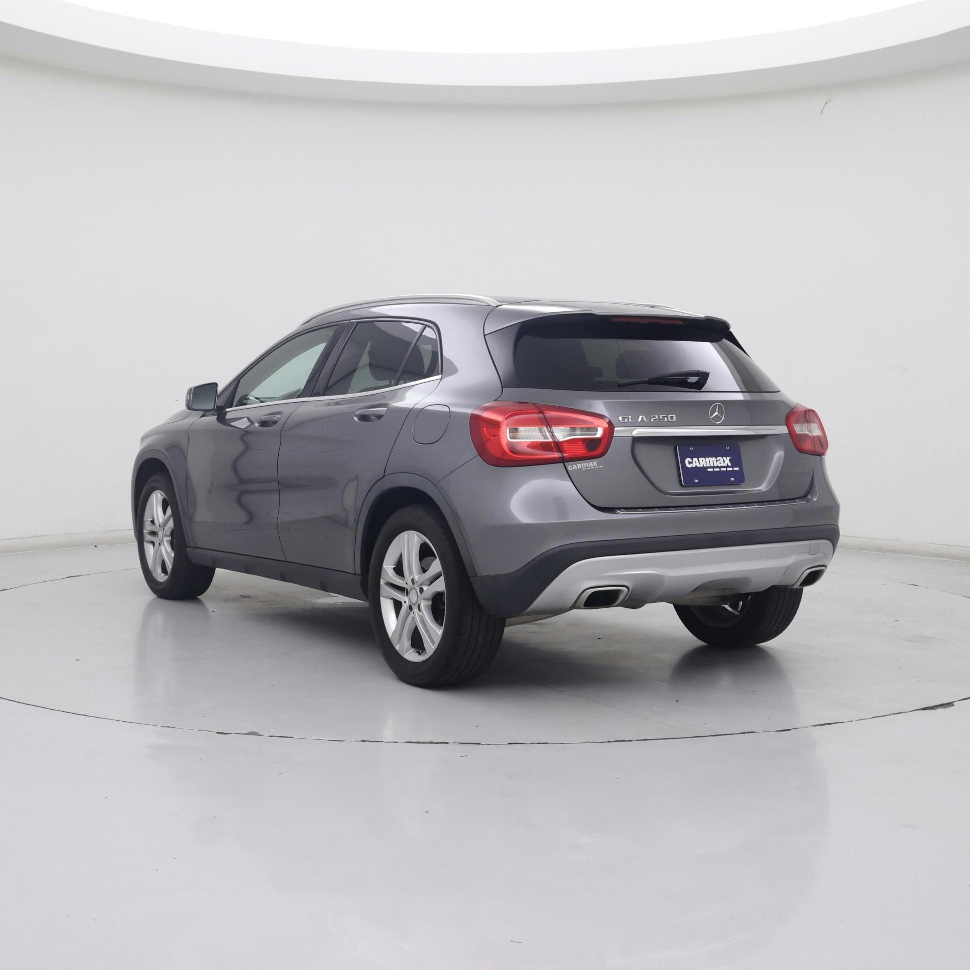 Thumbnail: 2015 Mercedes-Benz GLA - 2