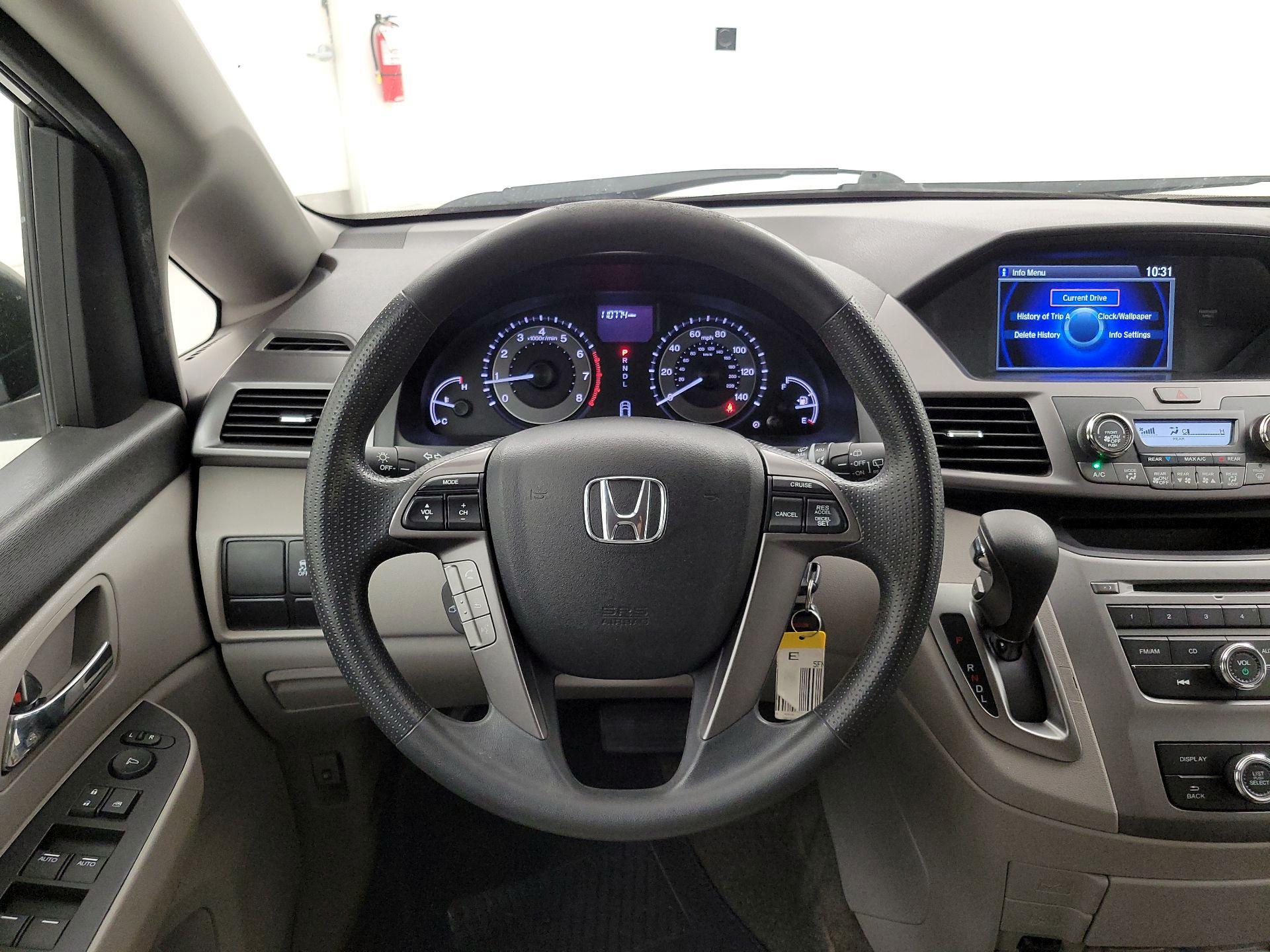 Thumbnail: 2014 Honda Odyssey - 10