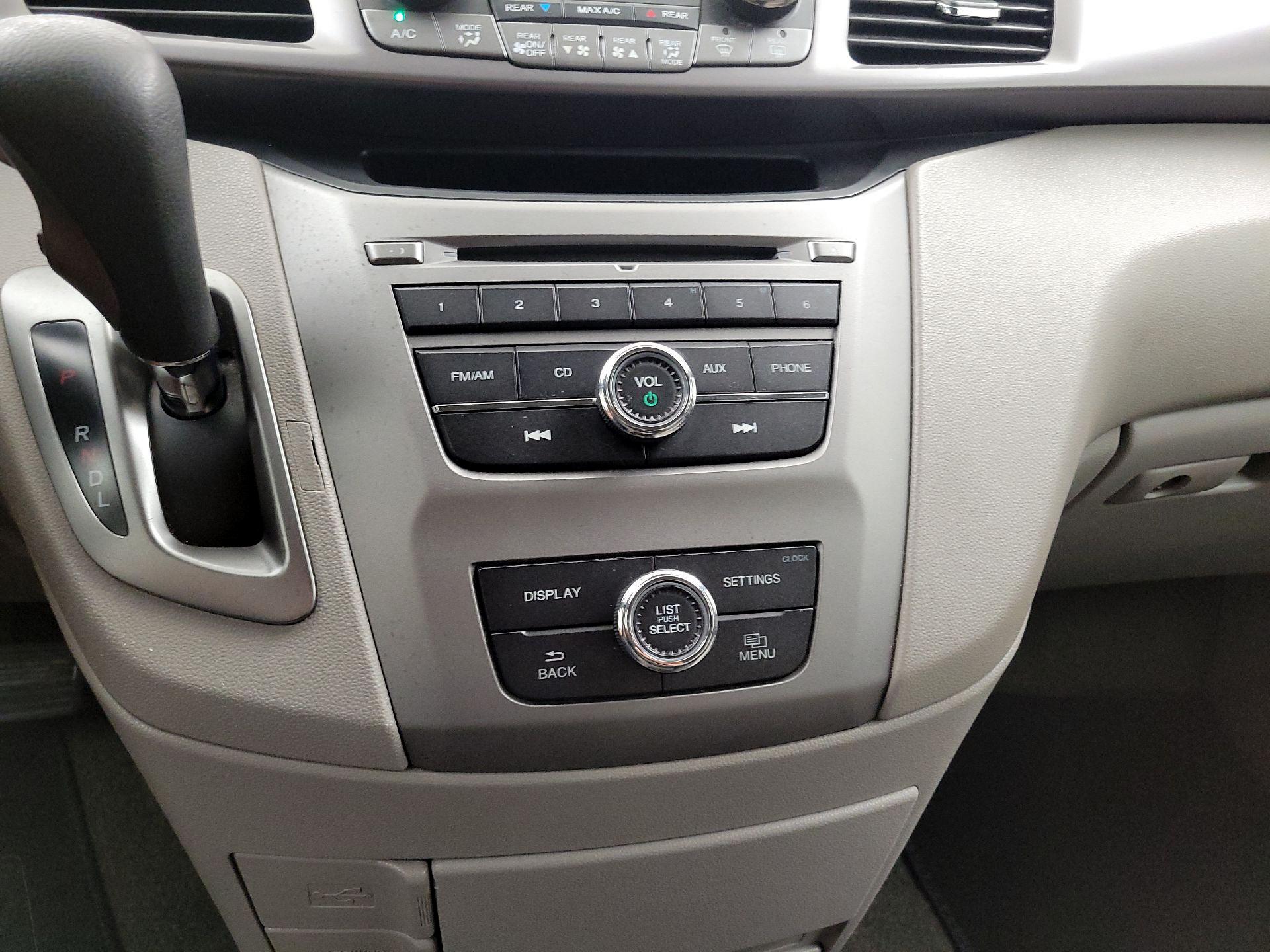 Thumbnail: 2014 Honda Odyssey - 15
