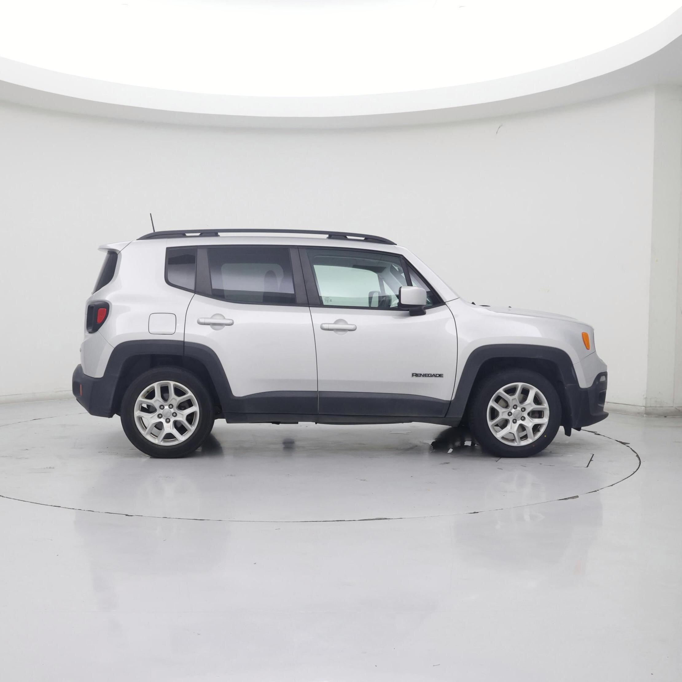 Thumbnail: 2018 Jeep Renegade - 7