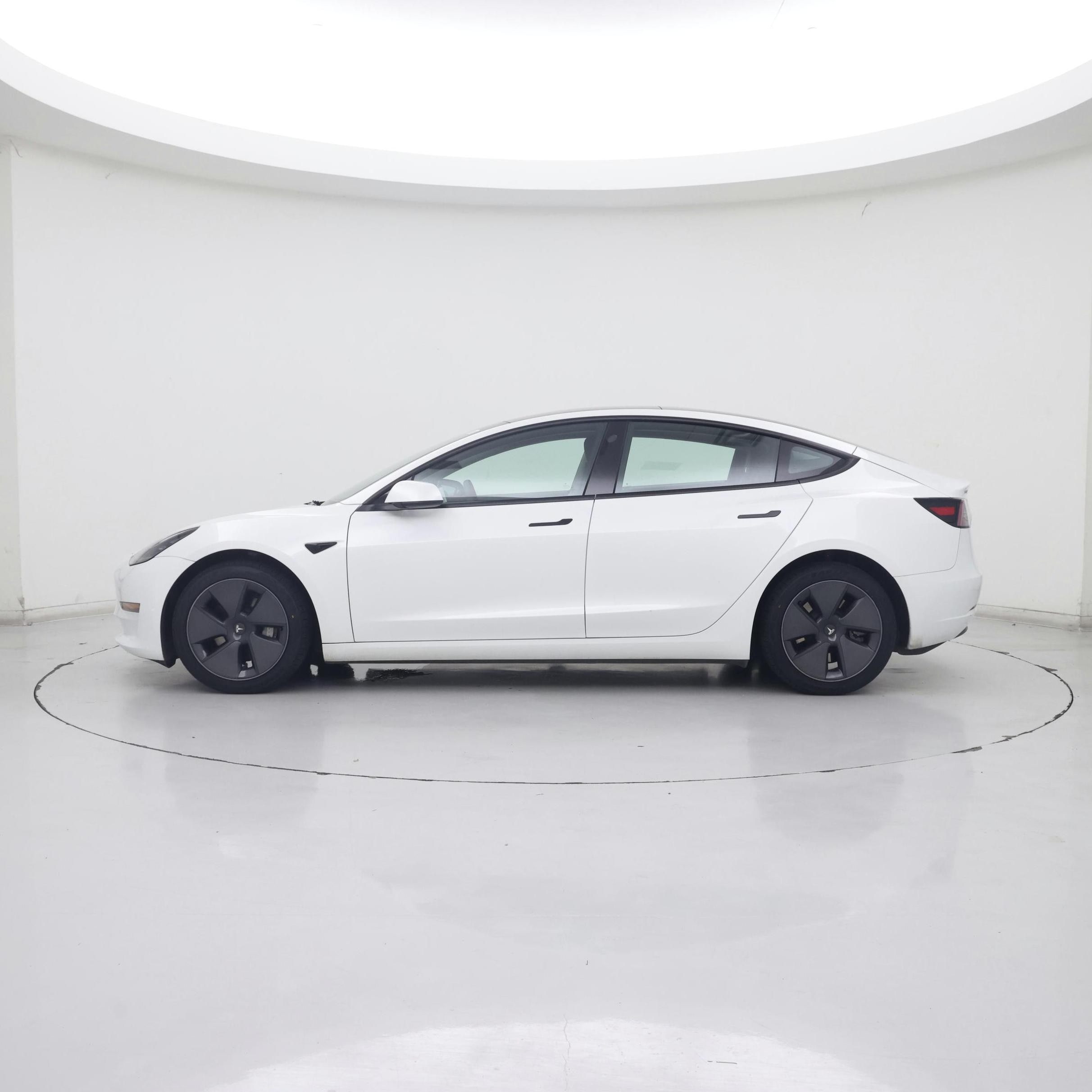 Thumbnail: 2023 Tesla Model 3 - 3