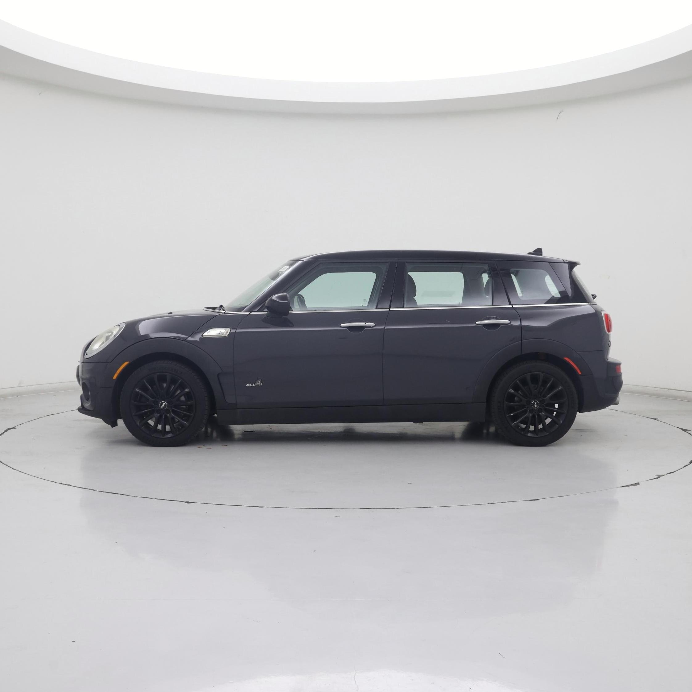 Thumbnail: 2017 MINI Cooper Clubman - 3
