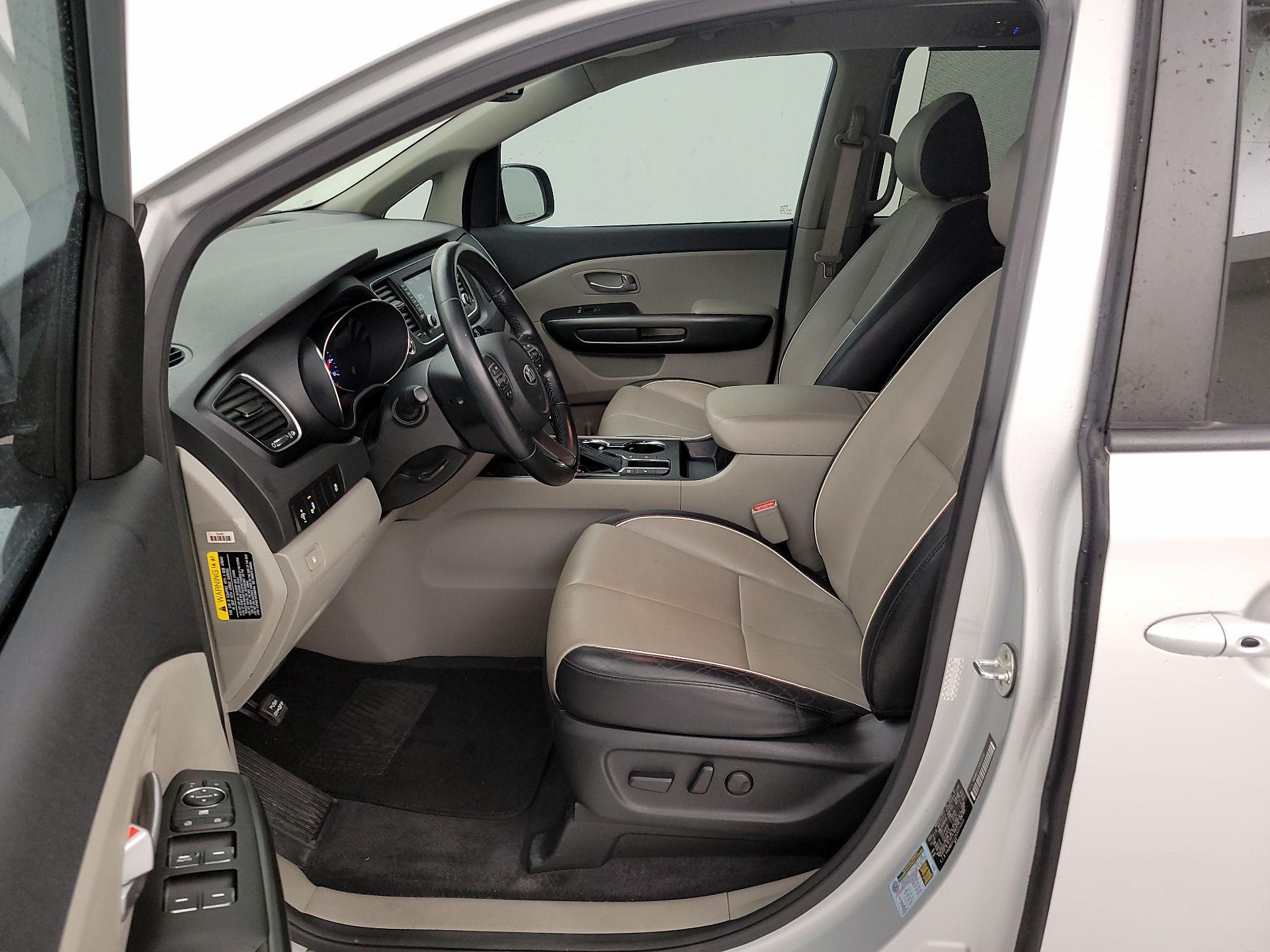 Thumbnail: 2019 Kia Sedona - 11