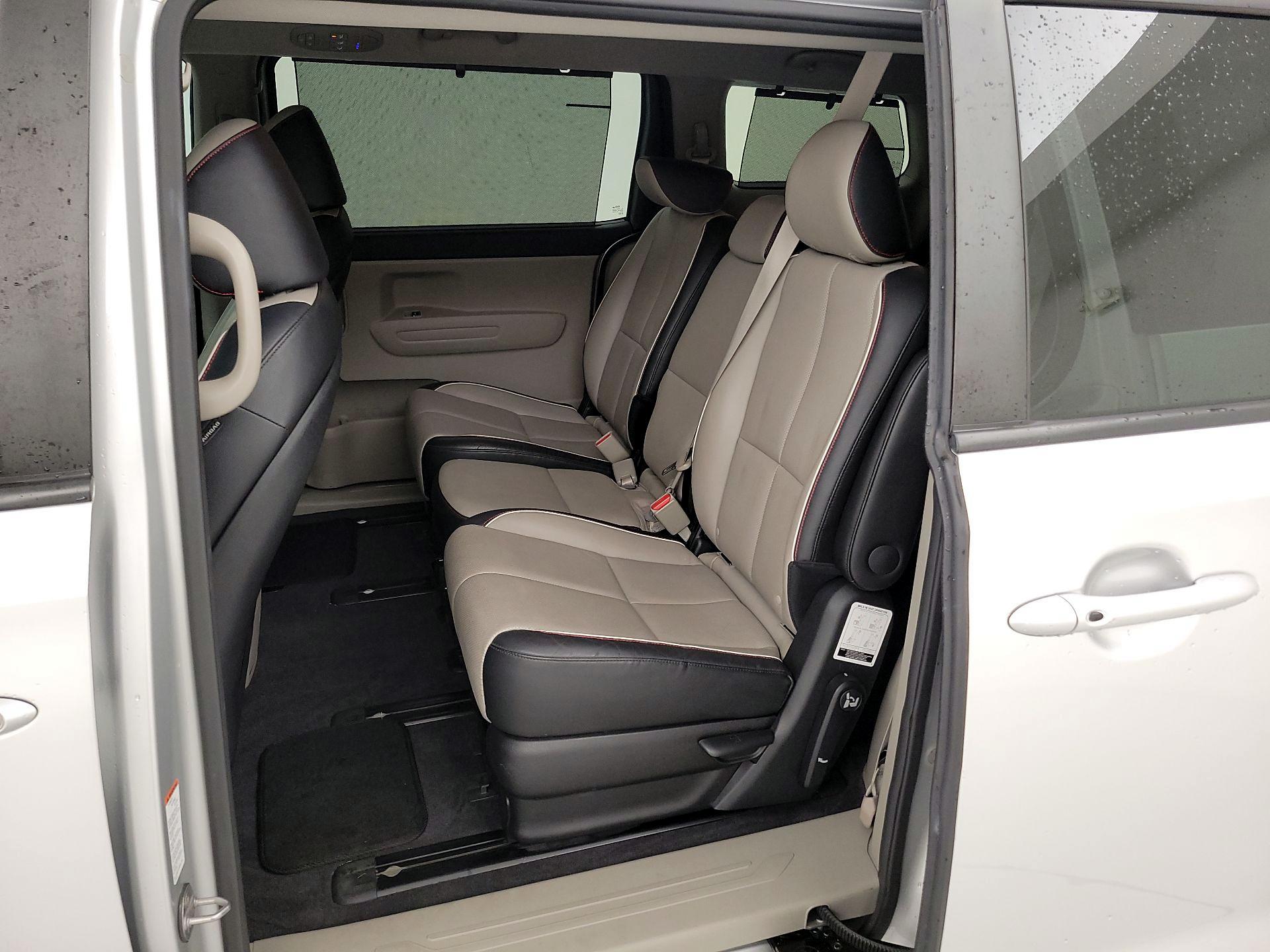 Thumbnail: 2019 Kia Sedona - 19