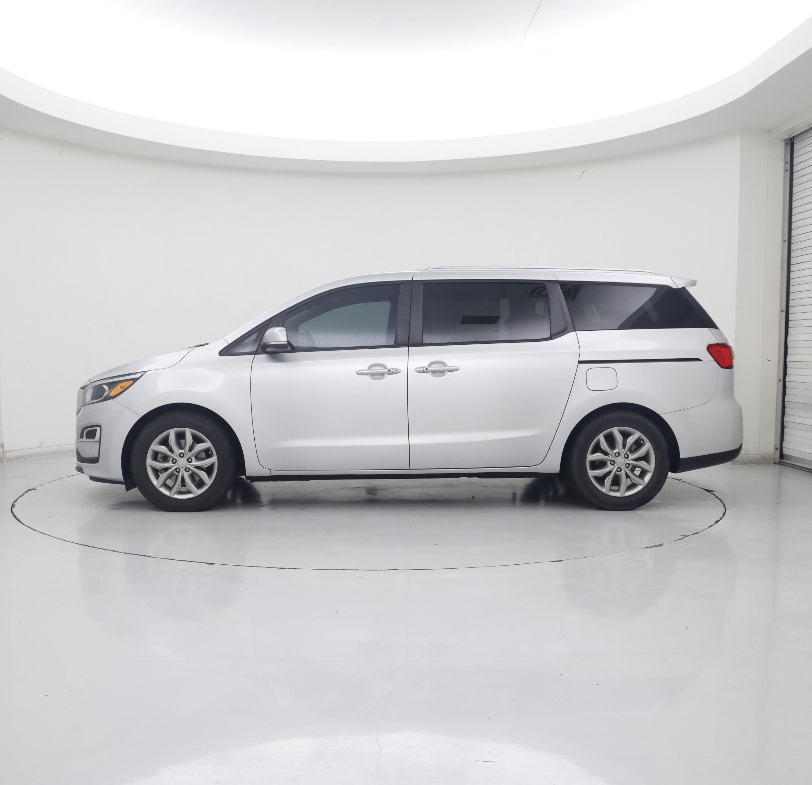 Thumbnail: 2019 Kia Sedona - 3