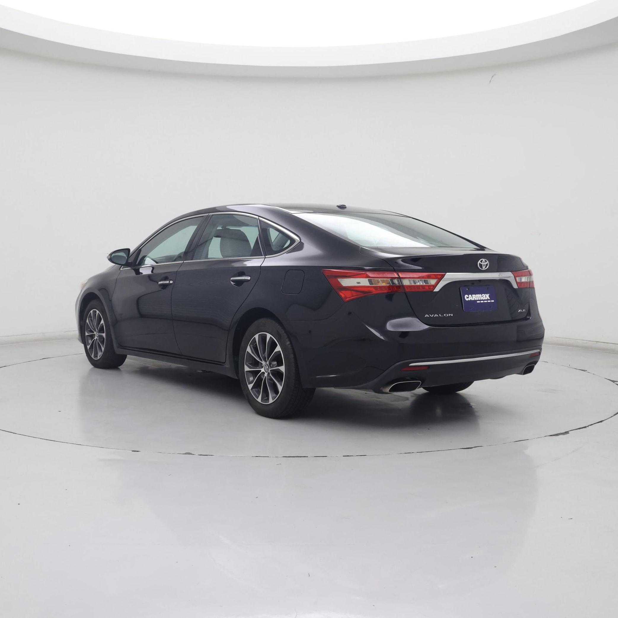 Thumbnail: 2016 Toyota Avalon - 2