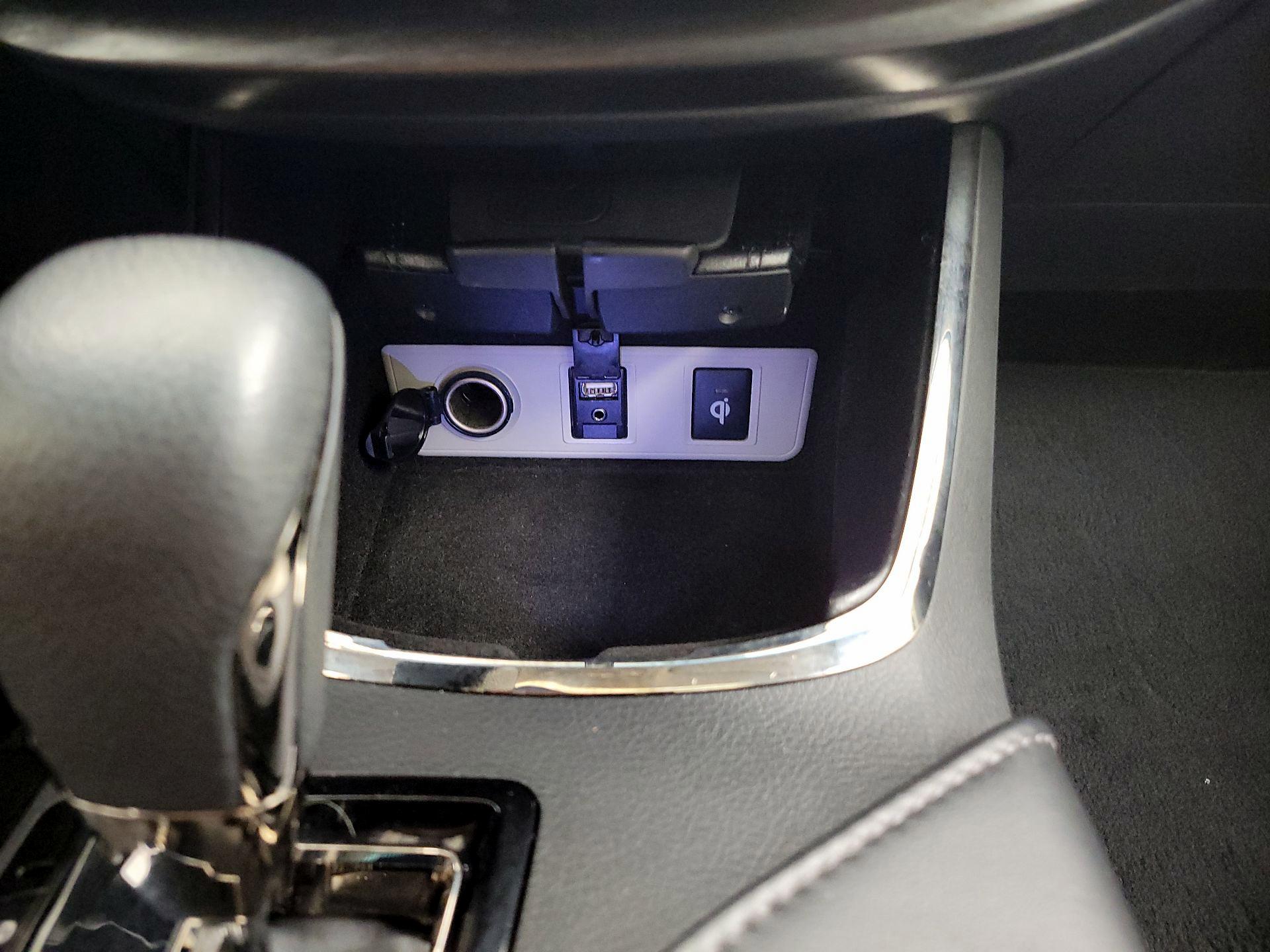 Thumbnail: 2016 Toyota Avalon - 19