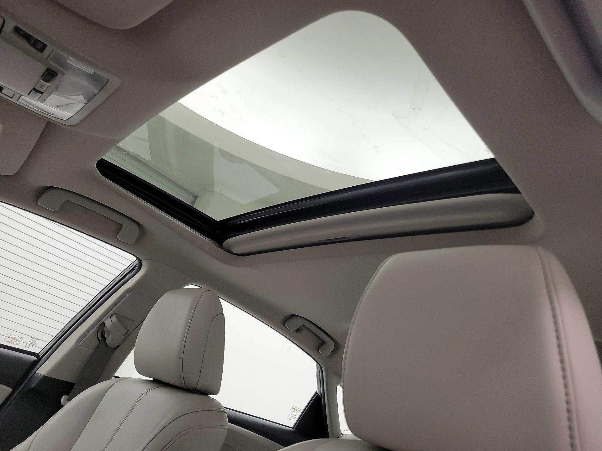 Thumbnail: 2016 Toyota Avalon - 20