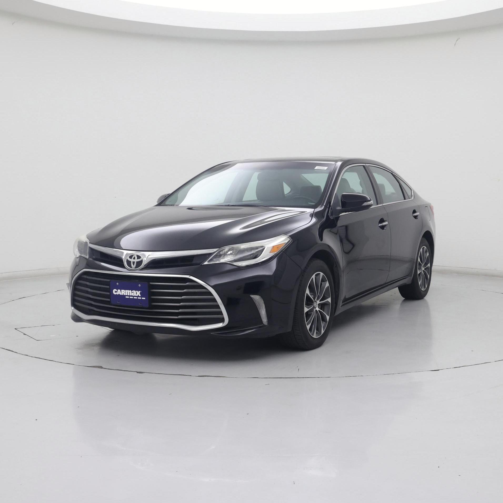 Thumbnail: 2016 Toyota Avalon - 4
