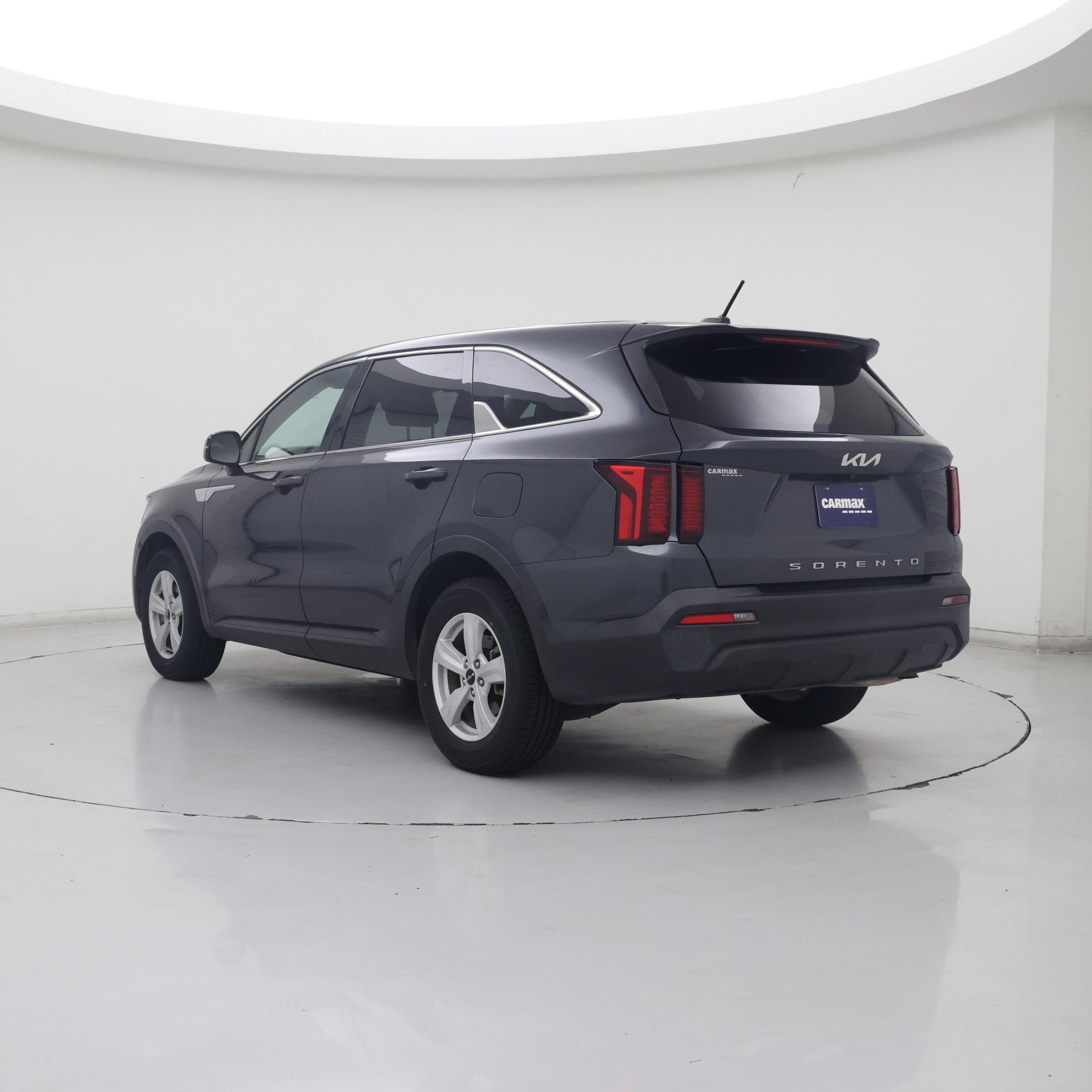 Thumbnail: 2022 Kia Sorento - 2