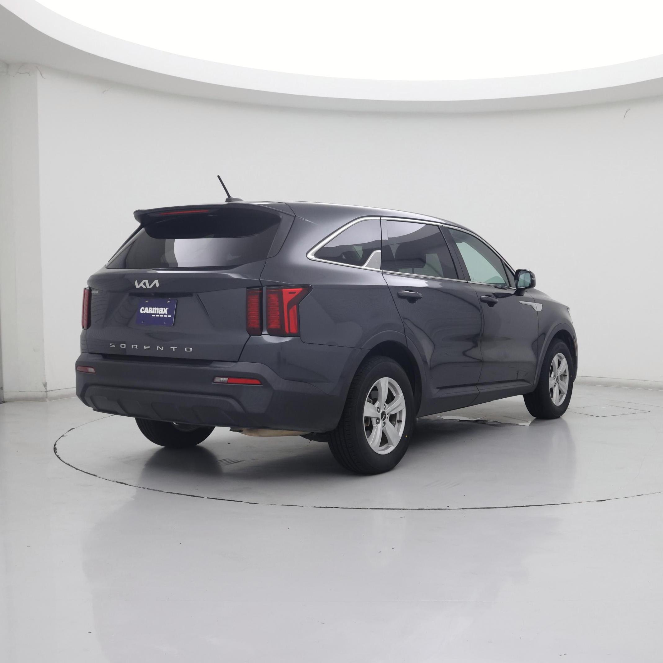 Thumbnail: 2022 Kia Sorento - 8