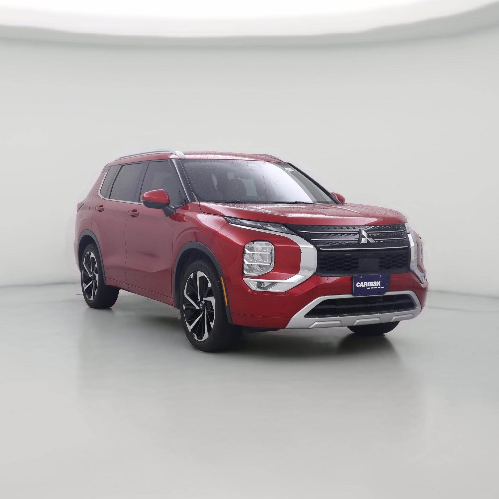 Thumbnail: 2023 Mitsubishi Outlander - 1