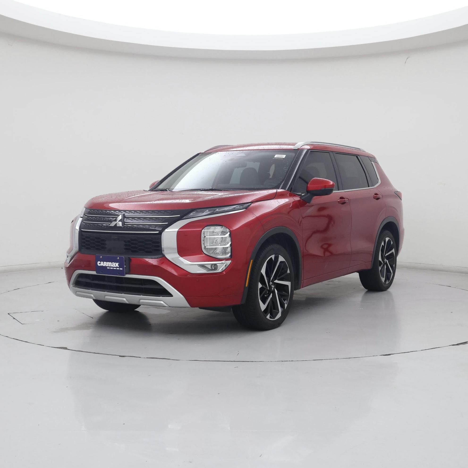 Thumbnail: 2023 Mitsubishi Outlander - 4