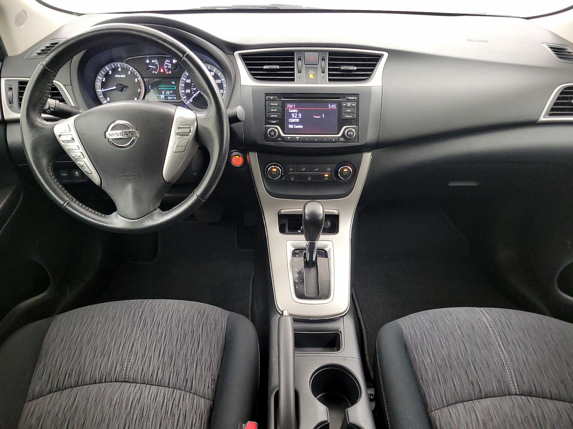 Thumbnail: 2015 Nissan Sentra - 9