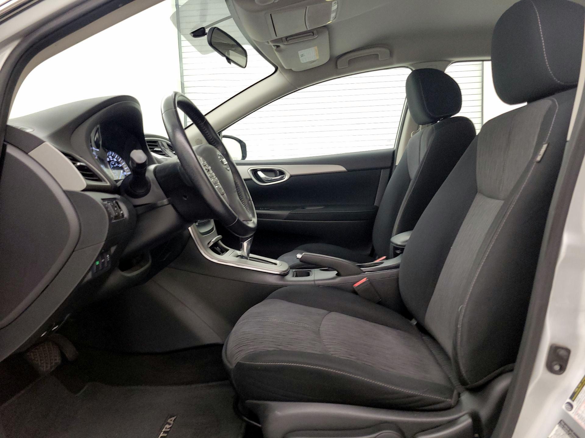 Thumbnail: 2015 Nissan Sentra - 11