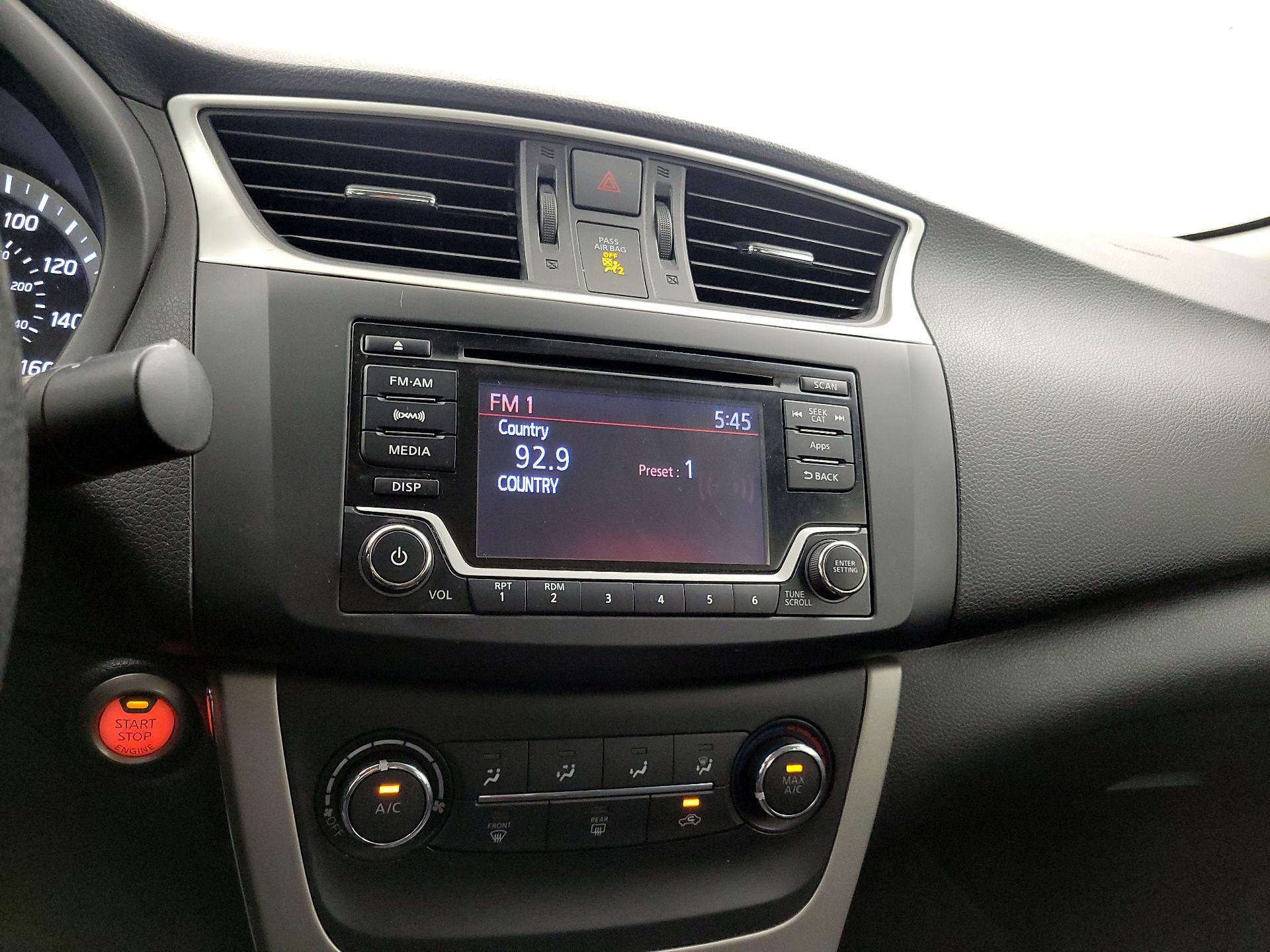 Thumbnail: 2015 Nissan Sentra - 15