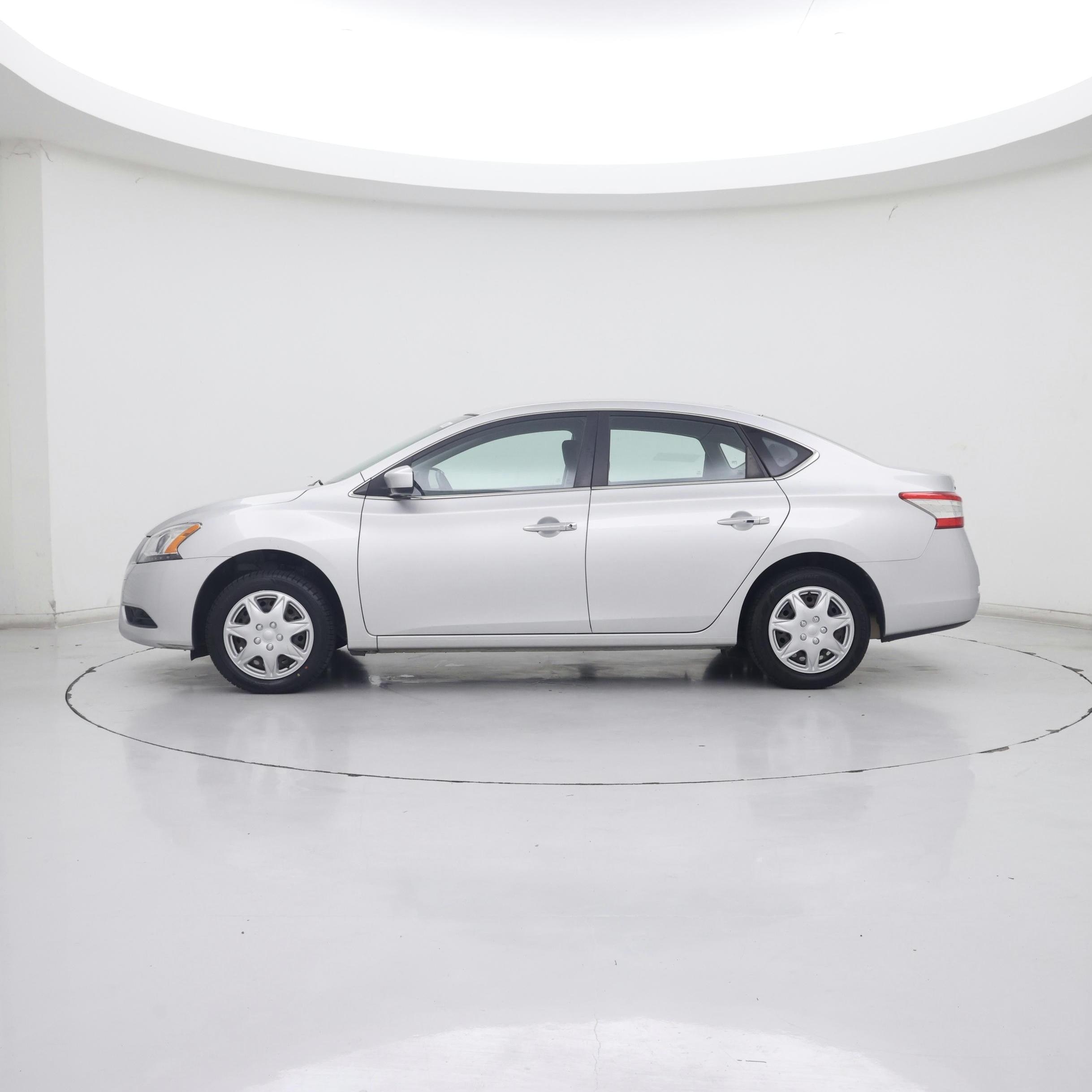 Thumbnail: 2015 Nissan Sentra - 3