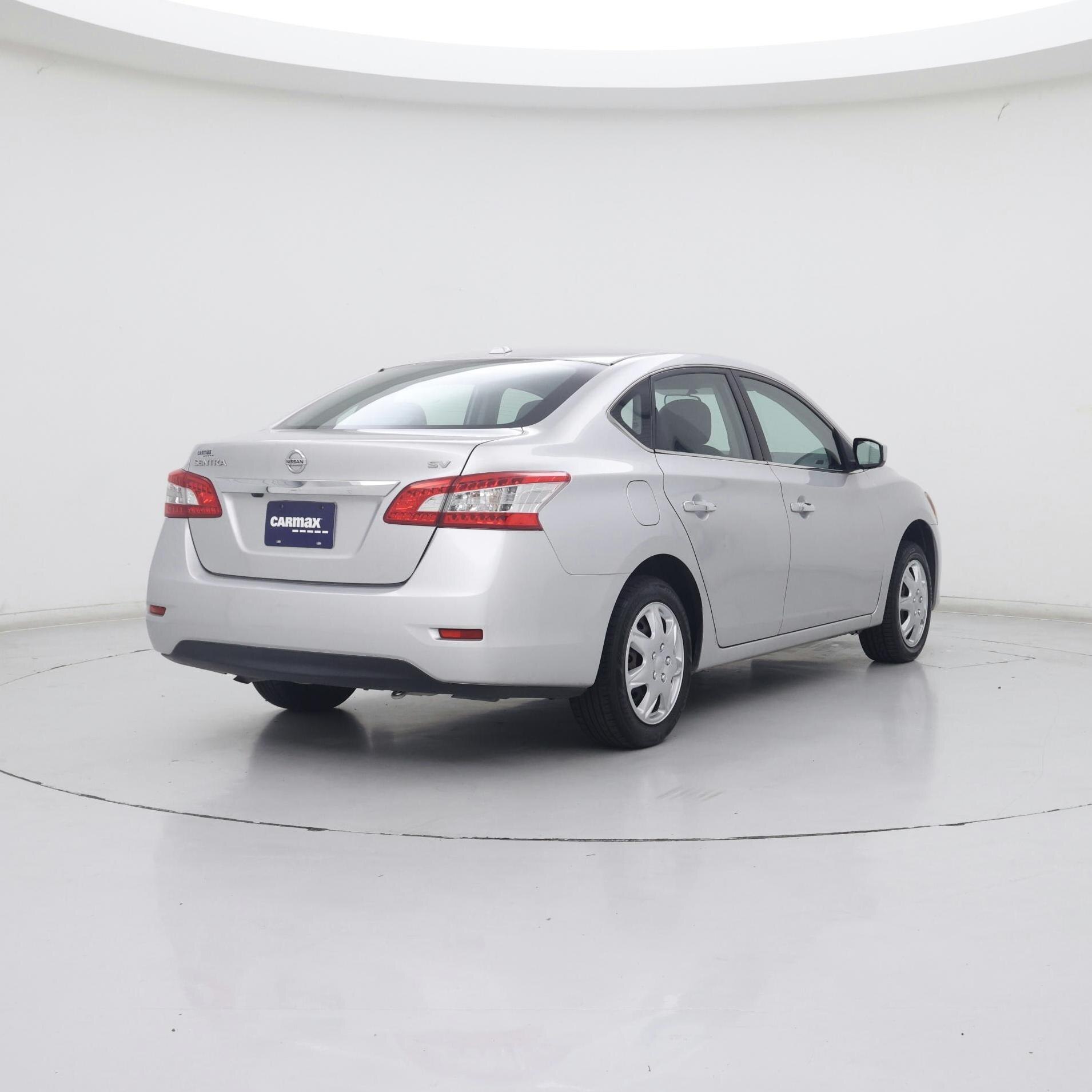 Thumbnail: 2015 Nissan Sentra - 8