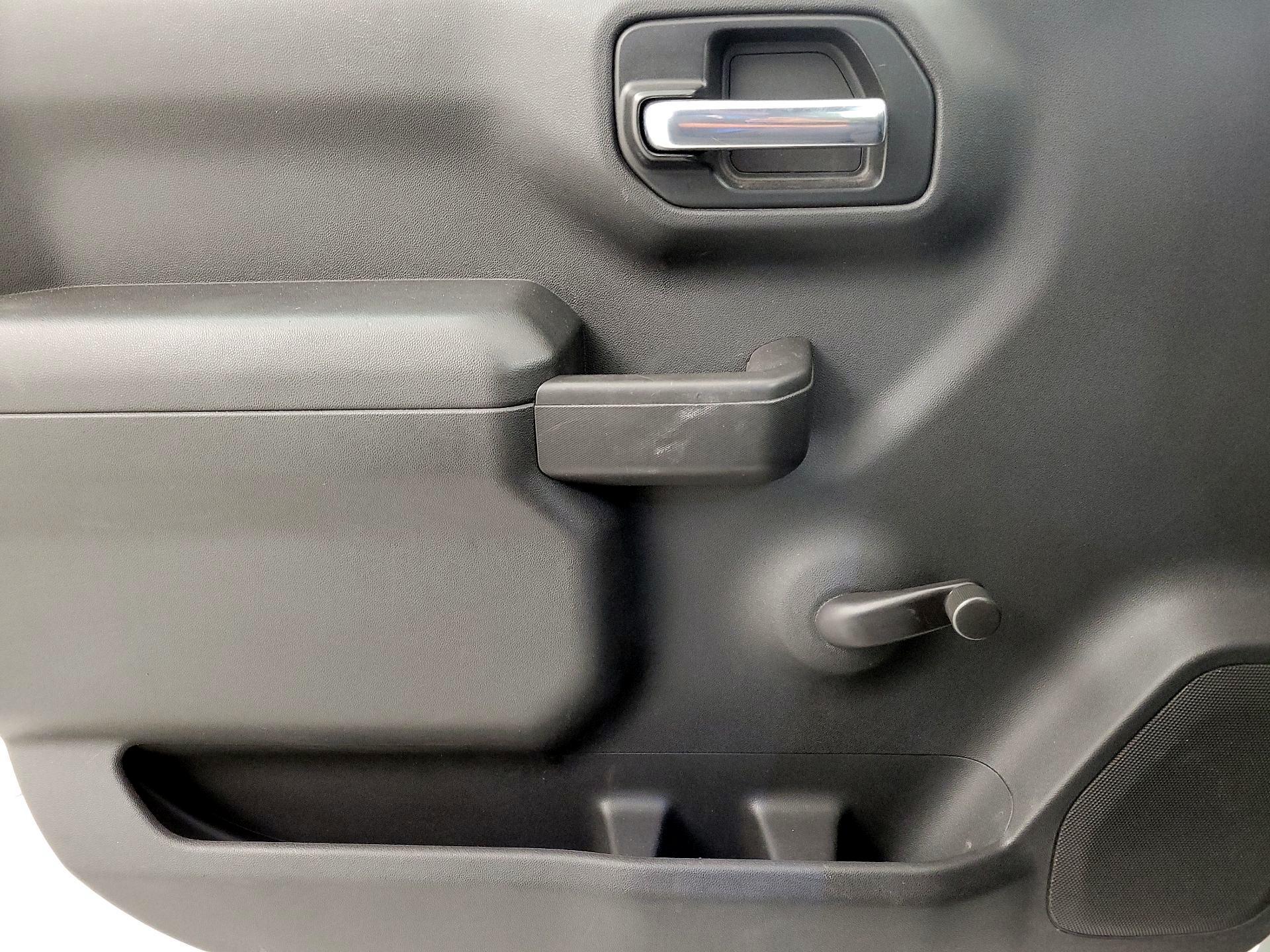 Thumbnail: 2019 Chevrolet Silverado 1500 - 12