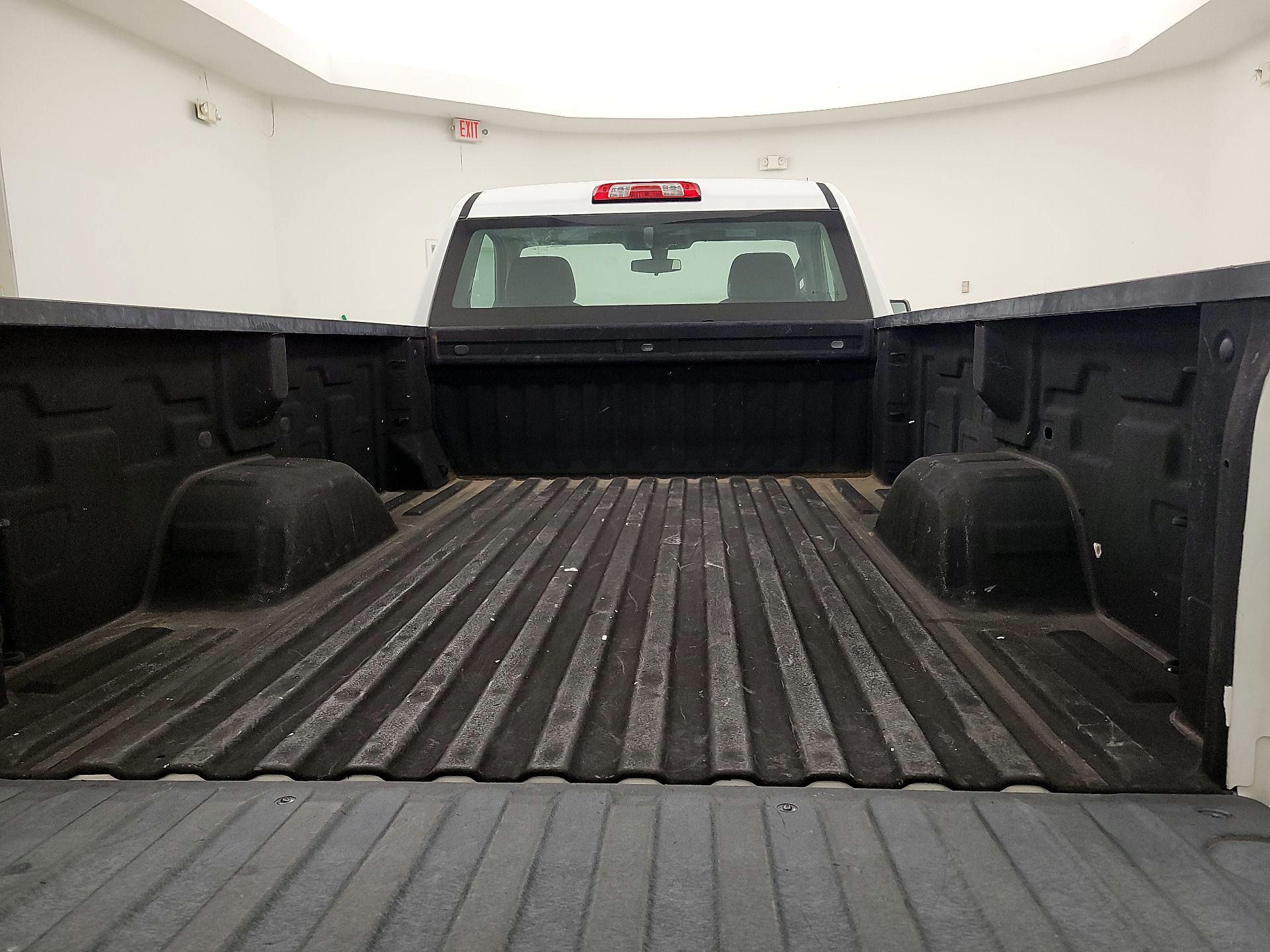 Thumbnail: 2019 Chevrolet Silverado 1500 - 19
