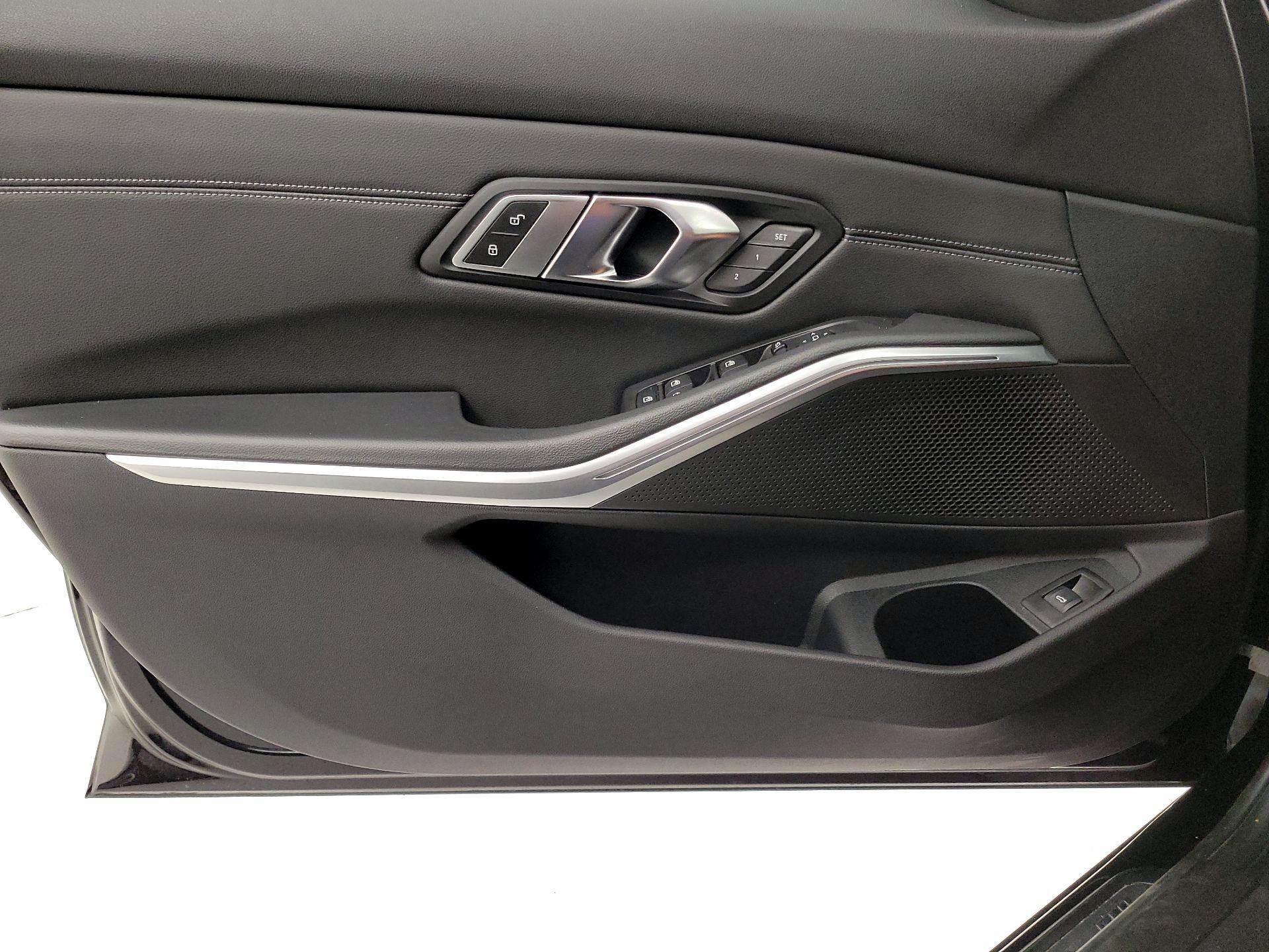Thumbnail: 2020 BMW 3 Series - 12