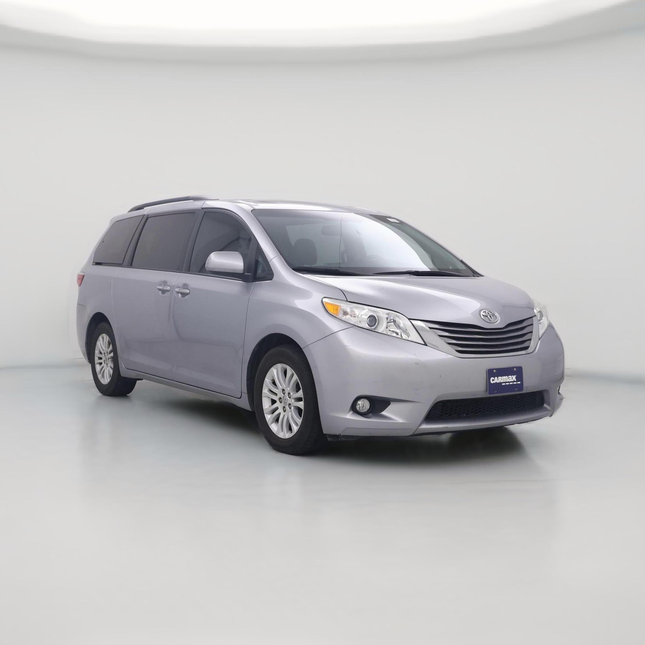 Thumbnail: 2015 Toyota Sienna - 1