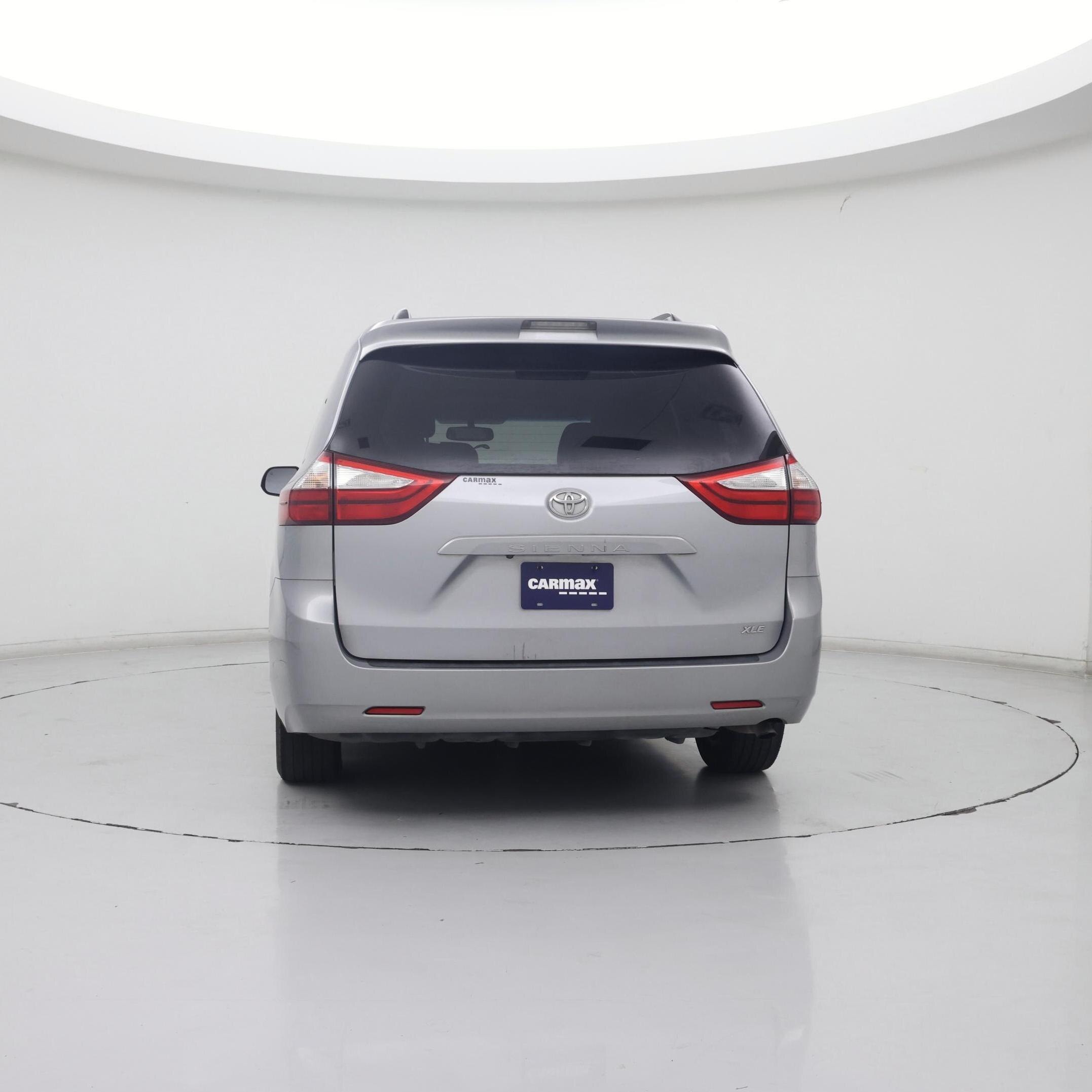 Thumbnail: 2015 Toyota Sienna - 6