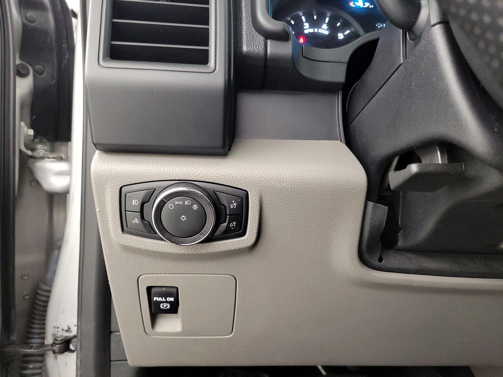 Thumbnail: 2018 Ford F-150 - 13