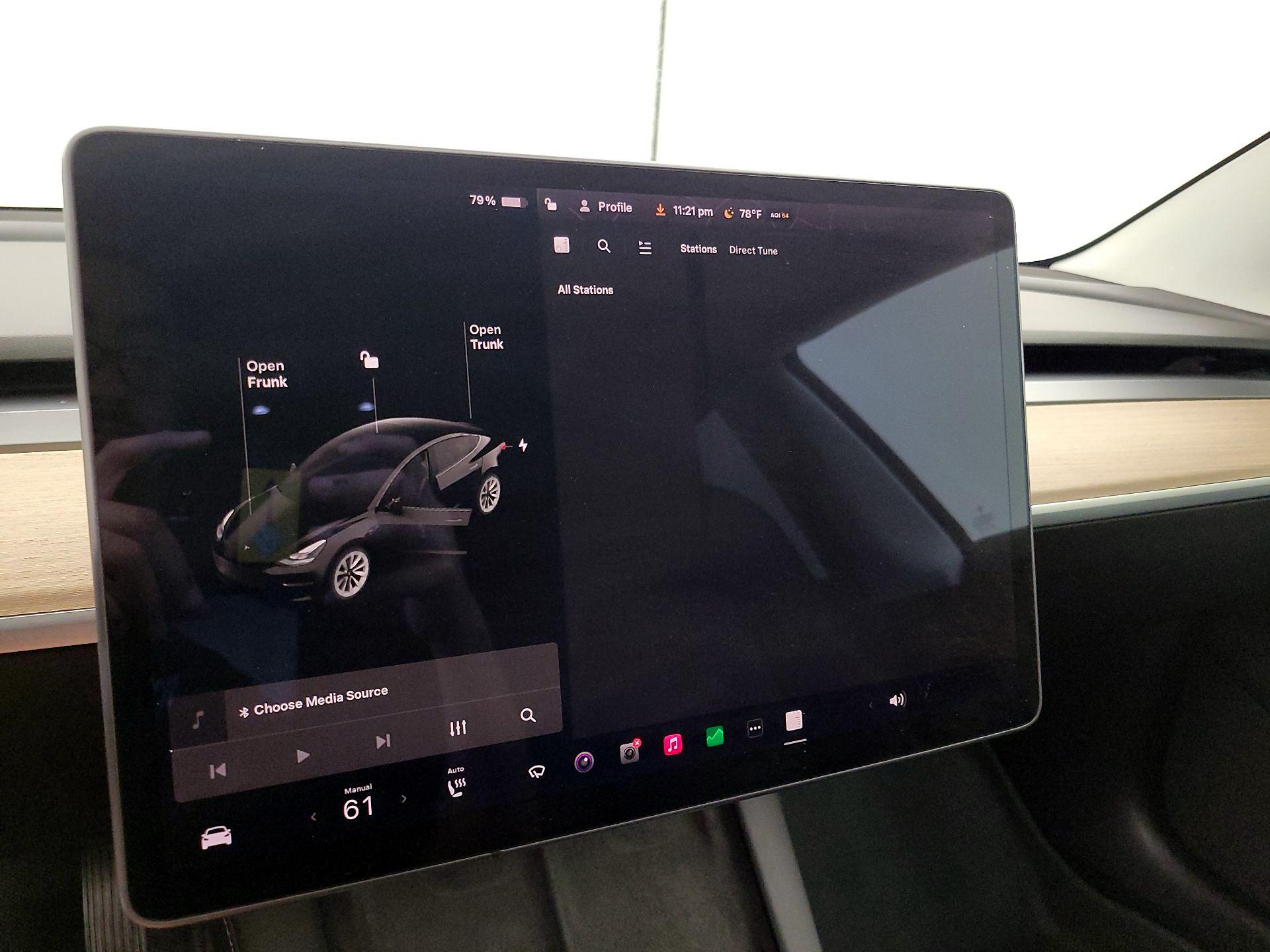Thumbnail: 2021 Tesla Model 3 - 14