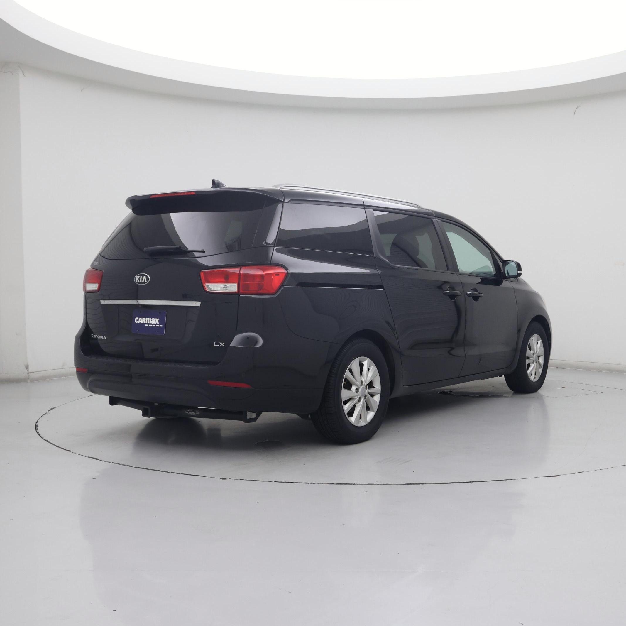 Thumbnail: 2017 Kia Sedona - 8