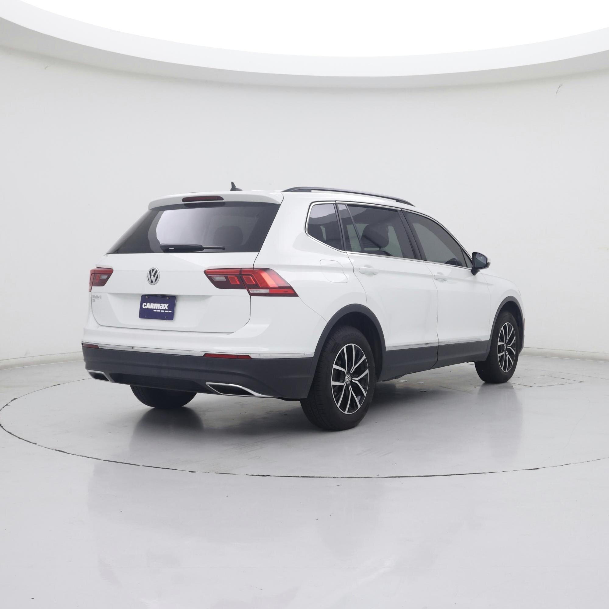 Thumbnail: 2021 Volkswagen Tiguan - 8