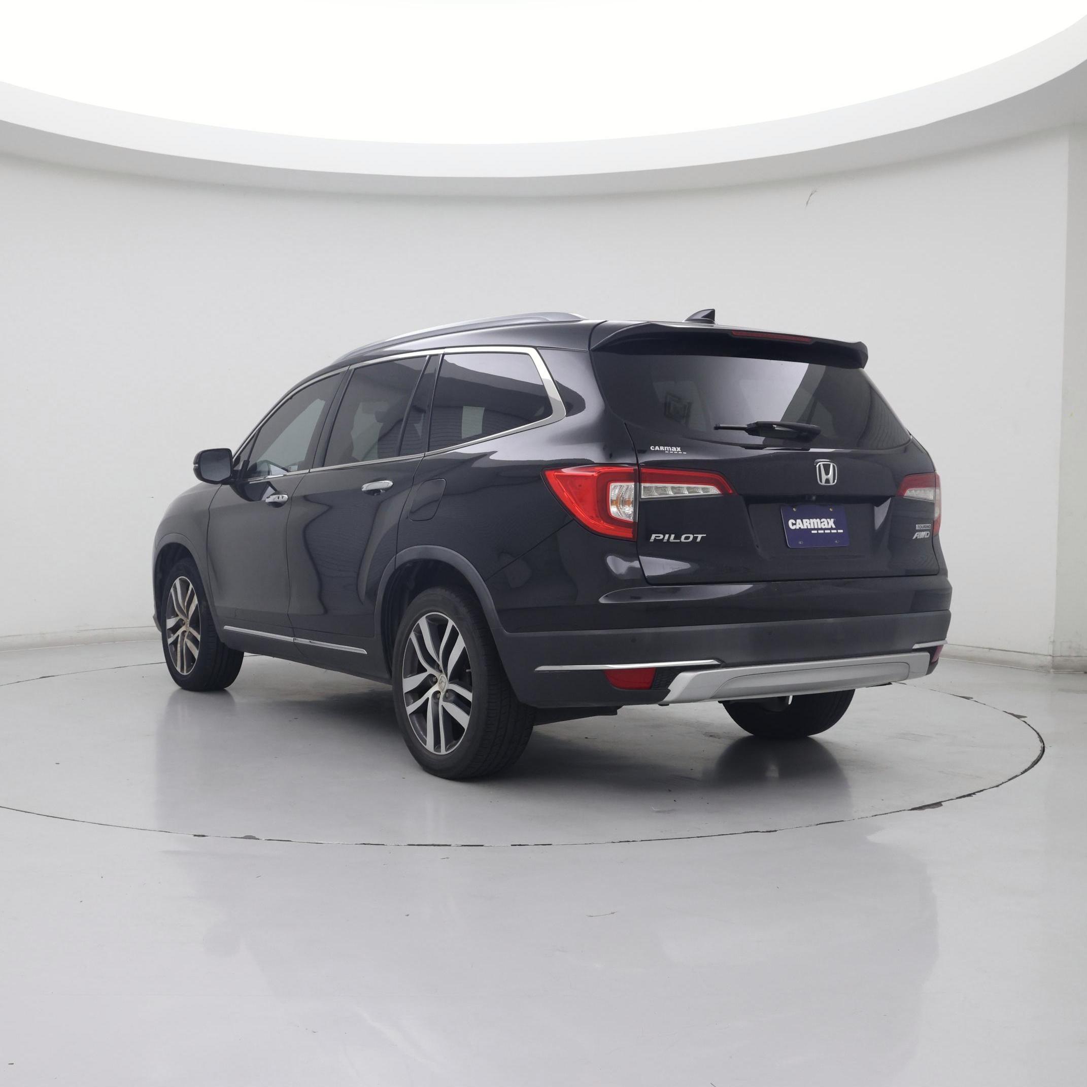 Thumbnail: 2019 Honda Pilot - 2