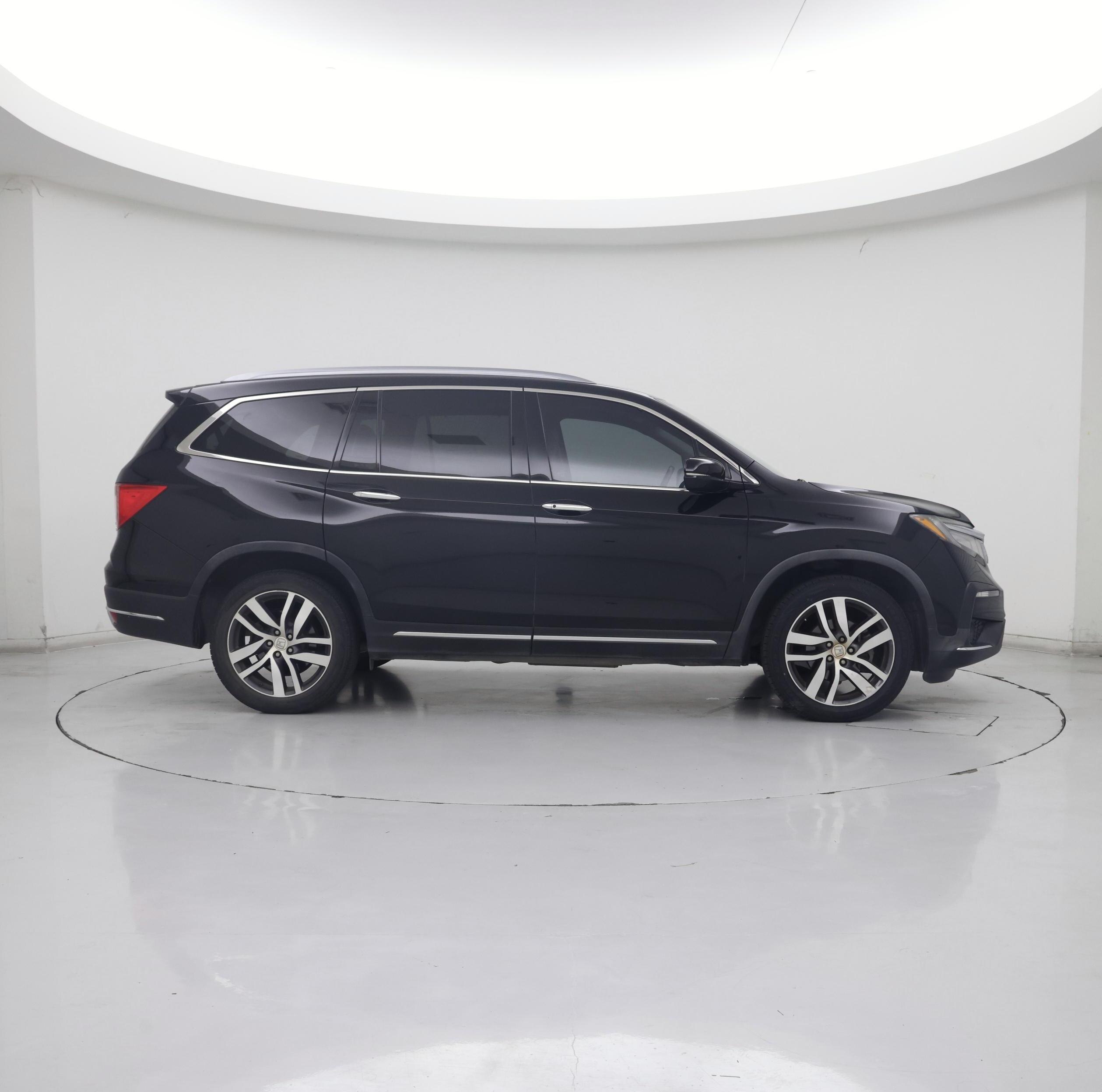 Thumbnail: 2019 Honda Pilot - 7