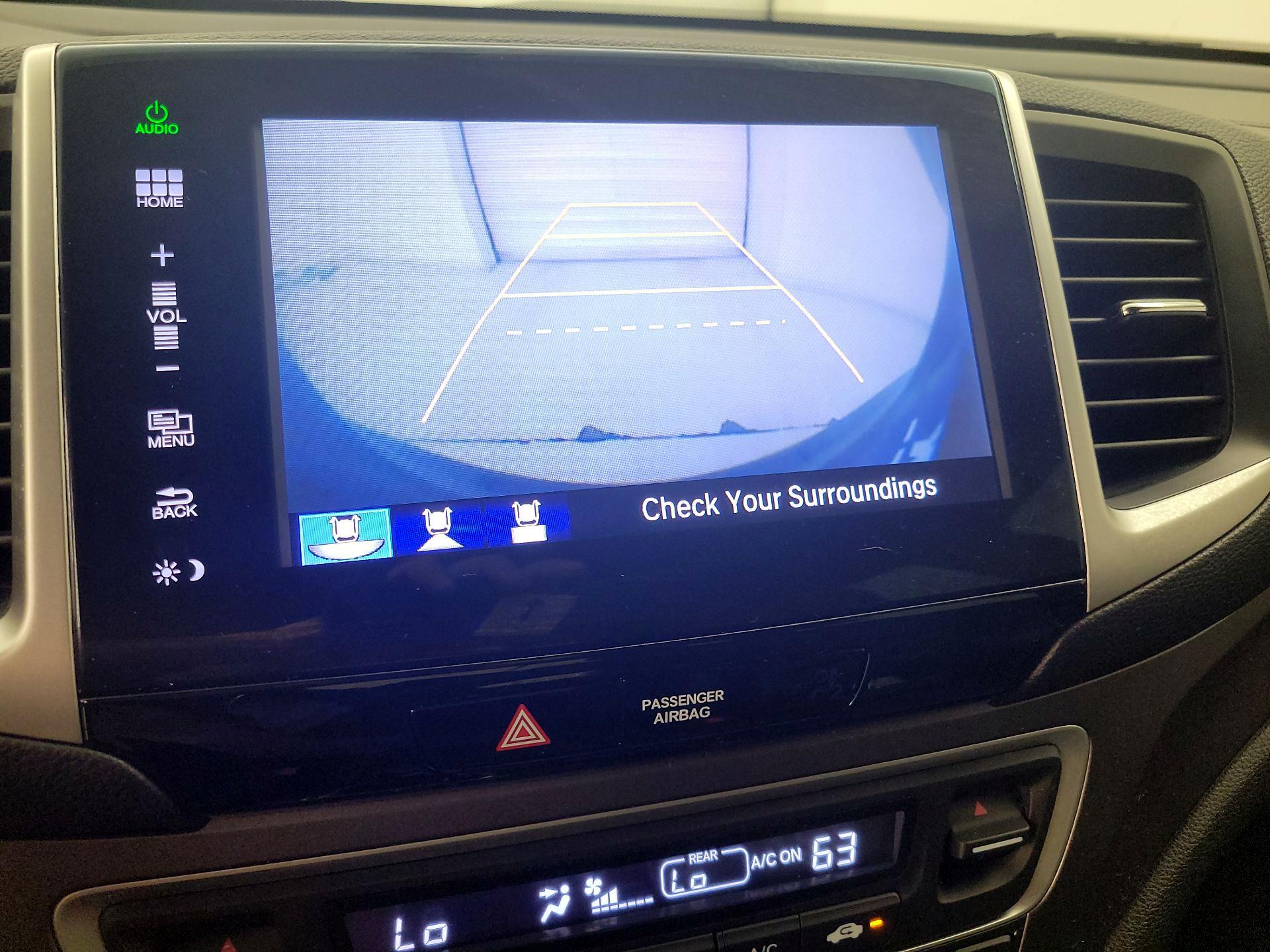 Thumbnail: 2016 Honda Pilot - 14