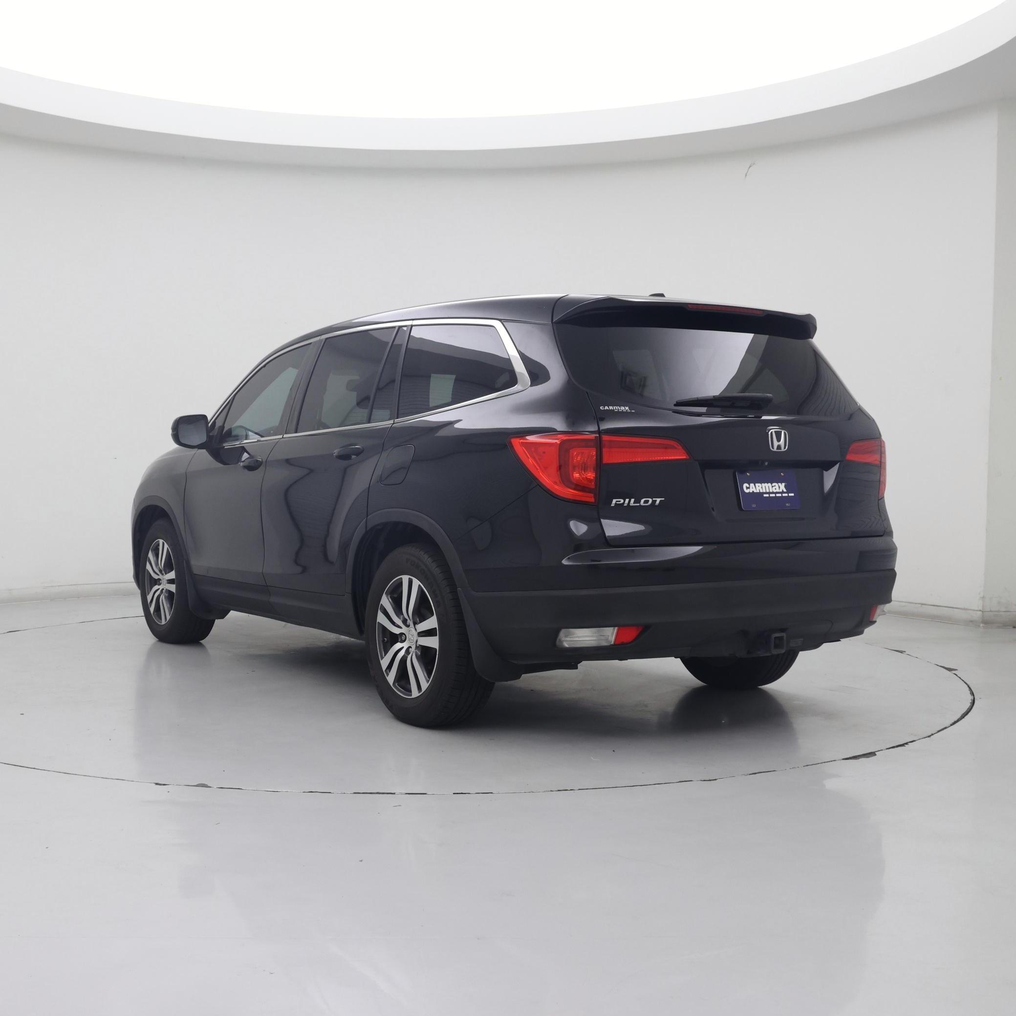 Thumbnail: 2016 Honda Pilot - 2