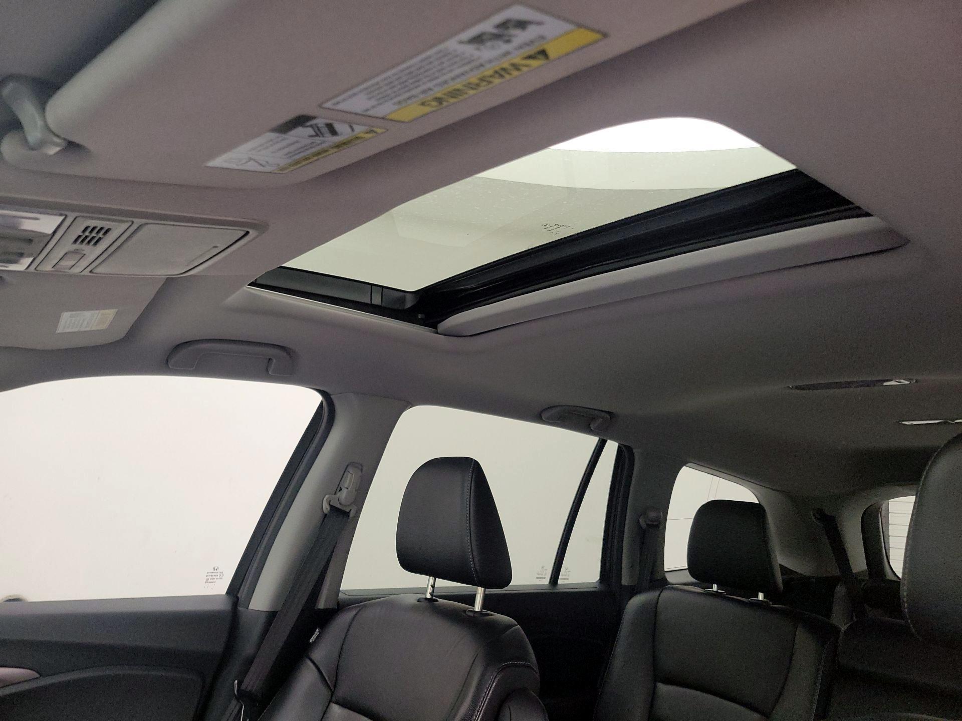 Thumbnail: 2016 Honda Pilot - 19