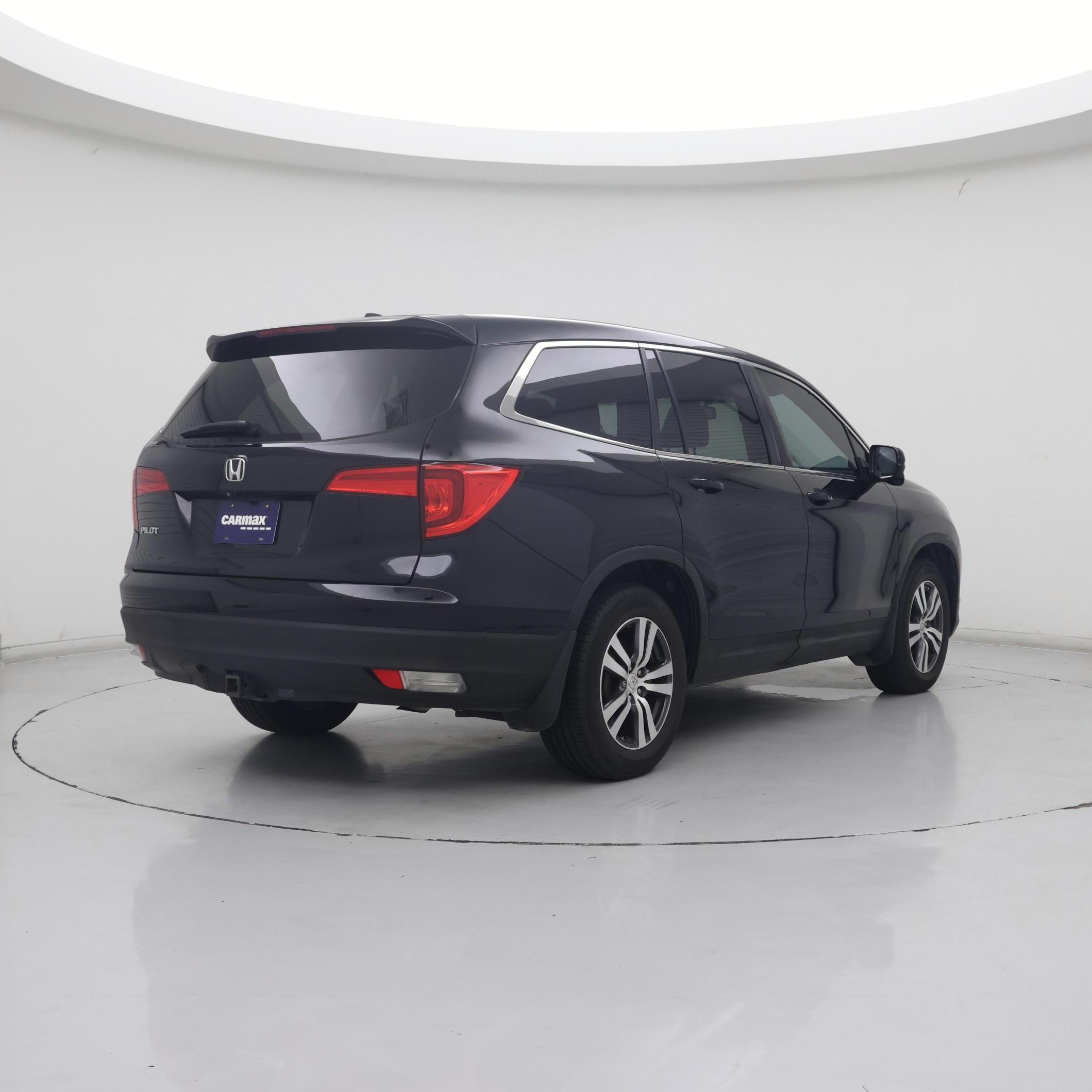 Thumbnail: 2016 Honda Pilot - 8