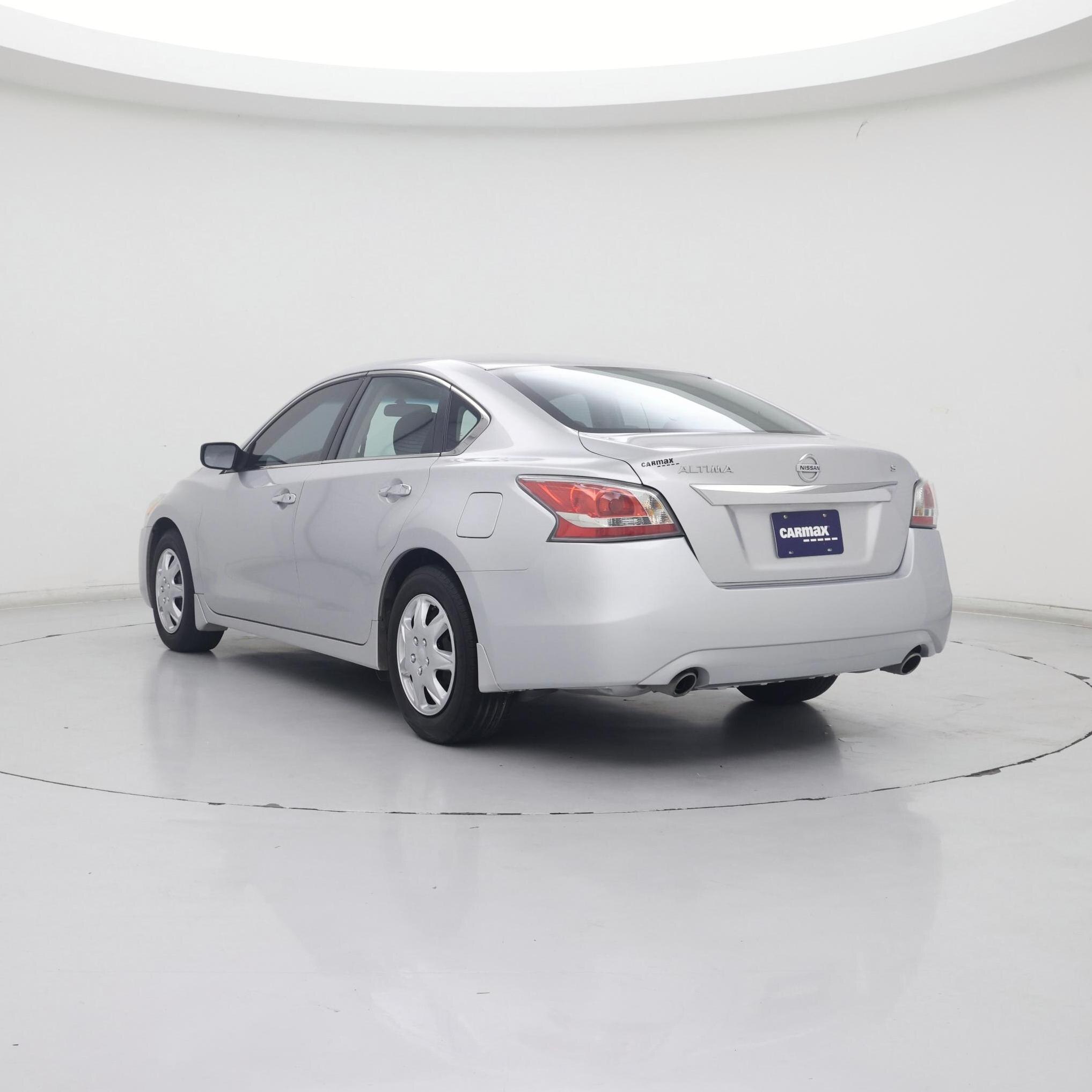 Thumbnail: 2015 Nissan Altima - 2