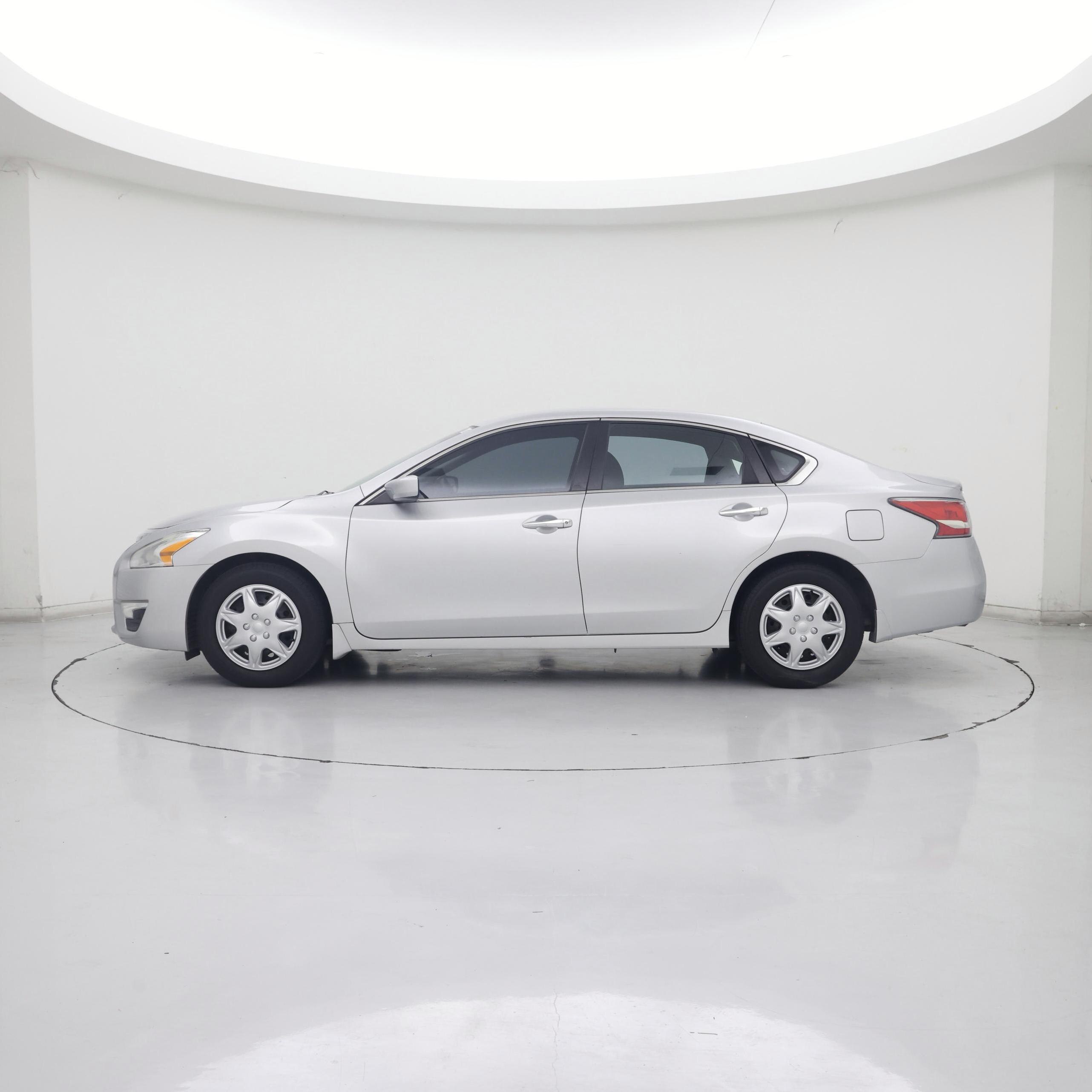 Thumbnail: 2015 Nissan Altima - 3