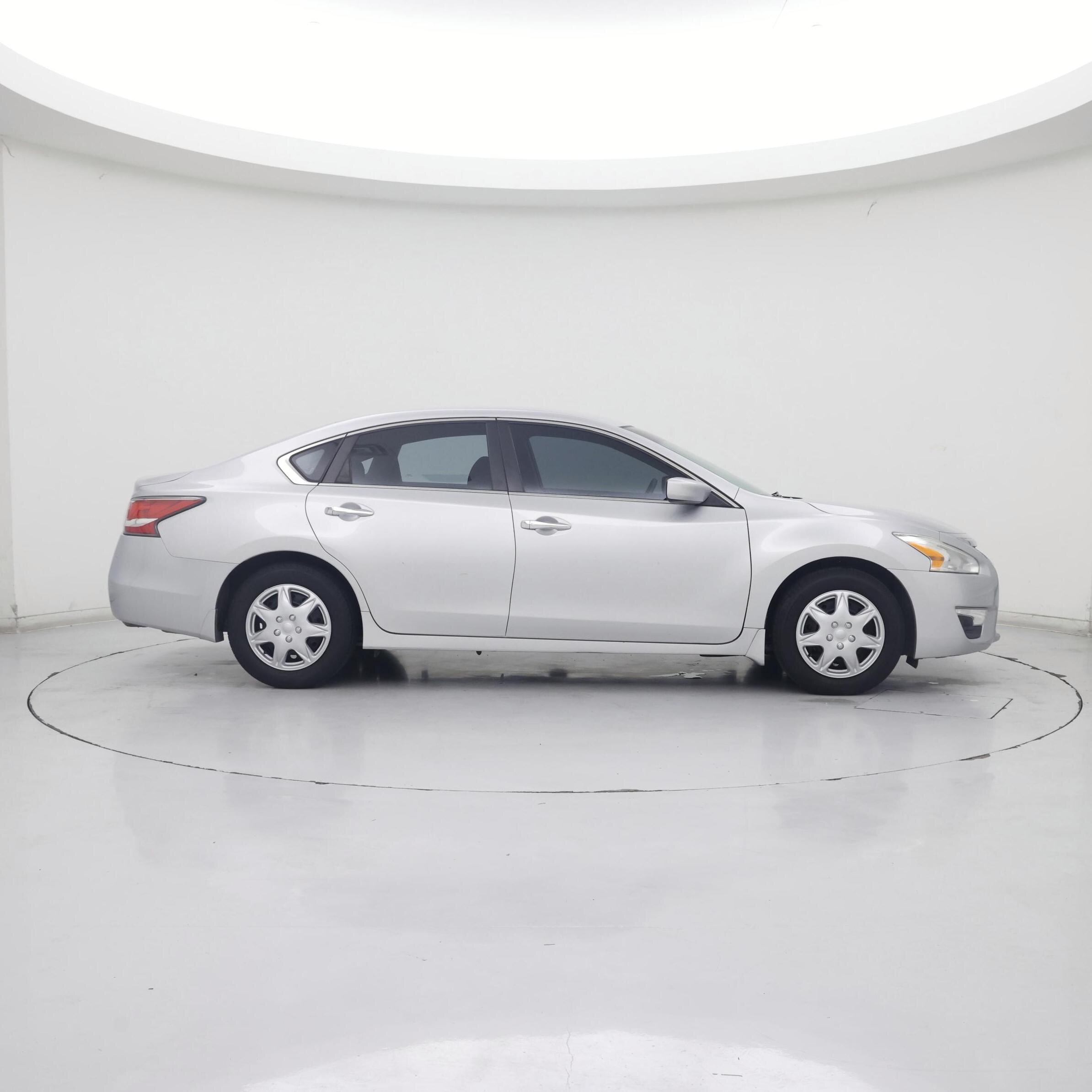 Thumbnail: 2015 Nissan Altima - 7