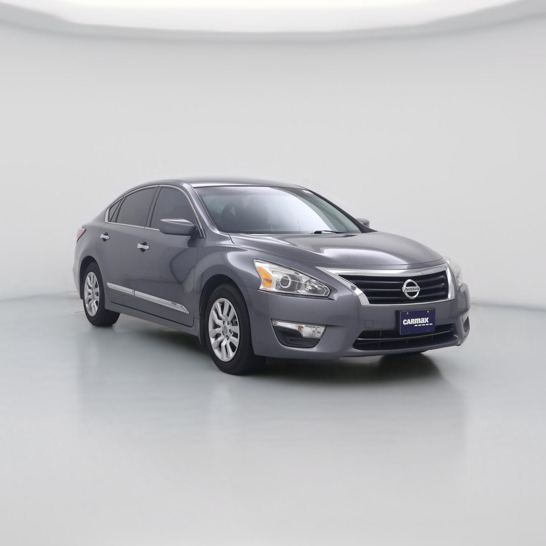 Thumbnail: 2015 Nissan Altima - 1